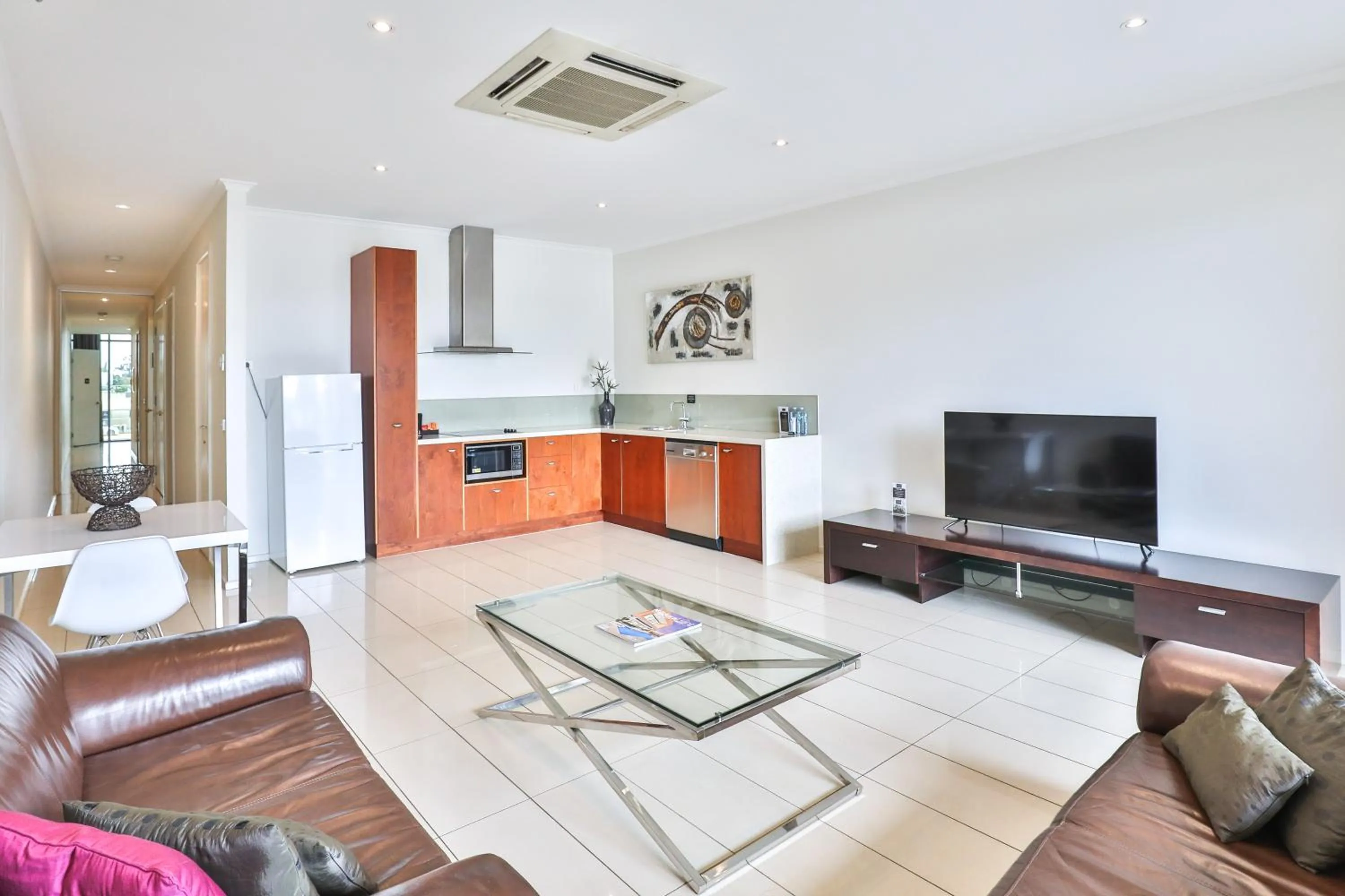 Living room in Indulge Apartments - Langtree