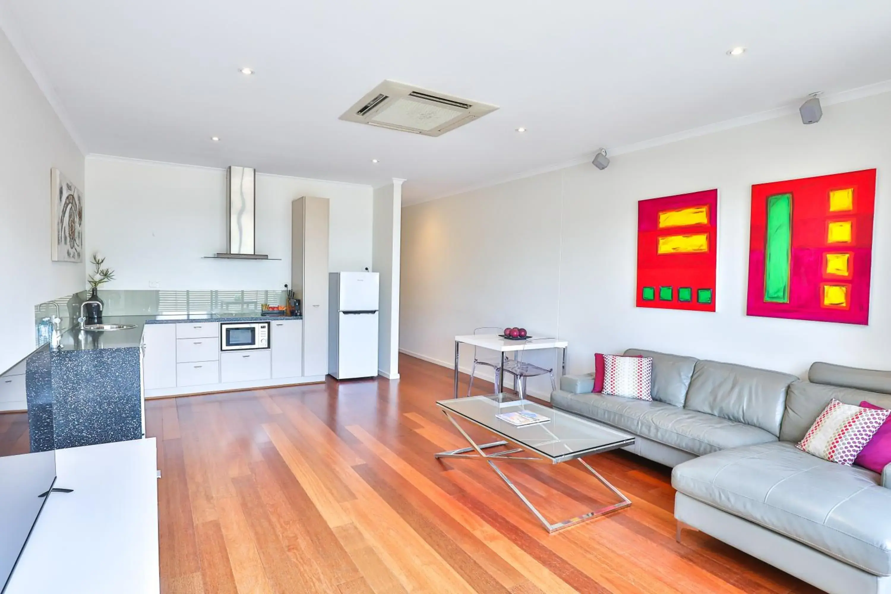 Living room in Indulge Apartments - Langtree Living room in Indulge Apartments - Langtree