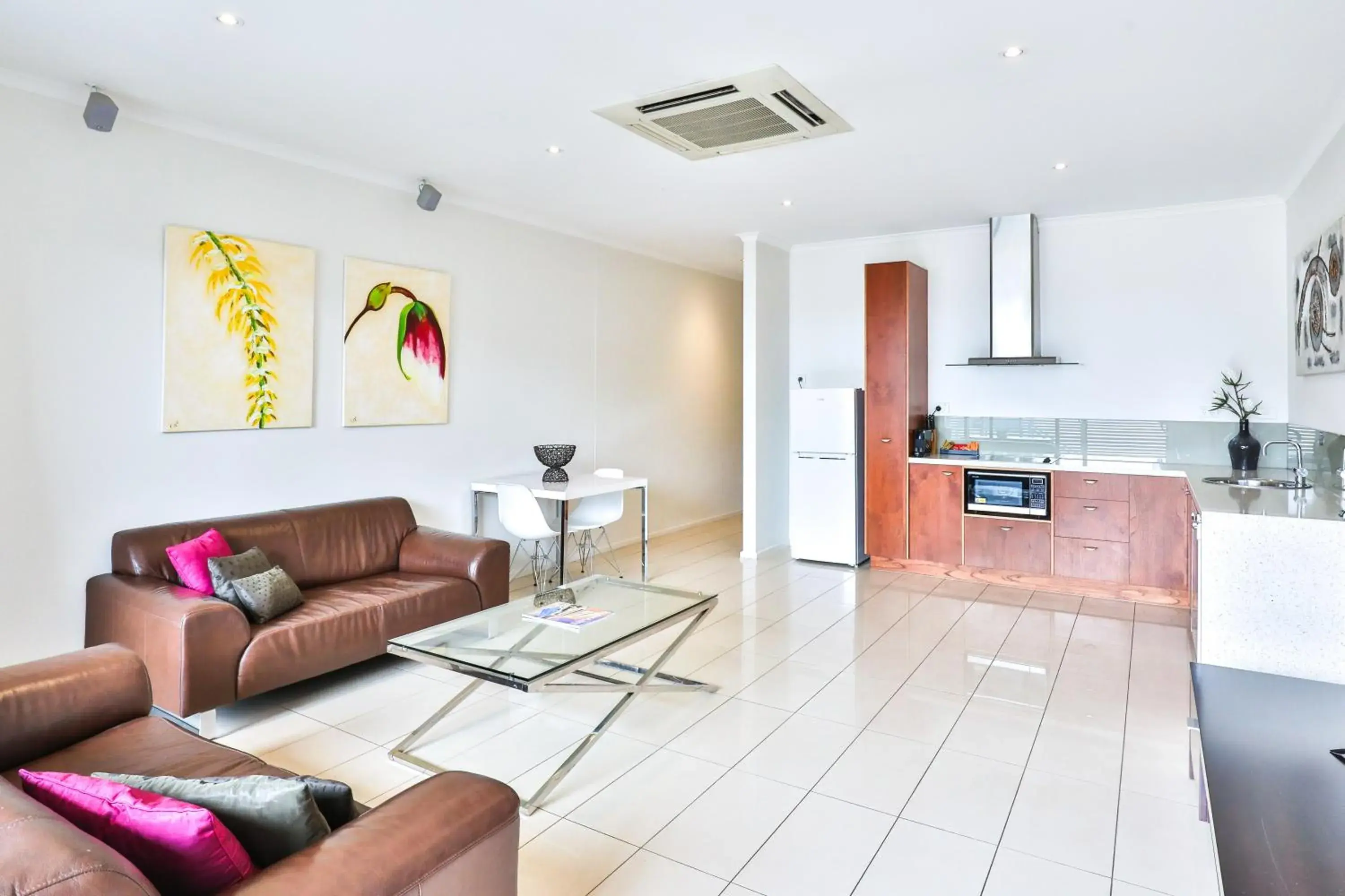 Kitchen or kitchenette in Indulge Apartments - Langtree Kitchen or kitchenette in Indulge Apartments - Langtree