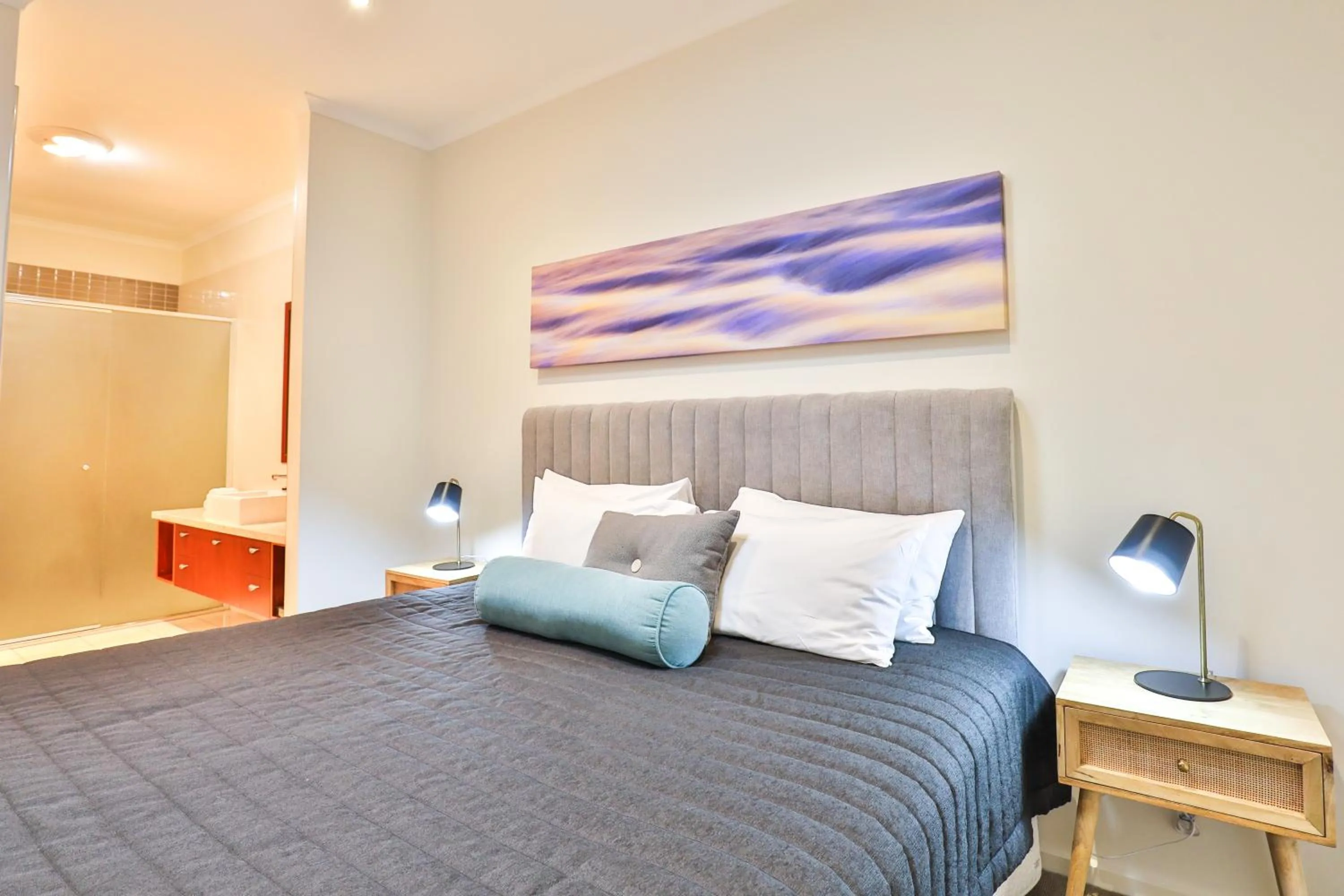Bedroom, Bed in Indulge Apartments - Langtree
