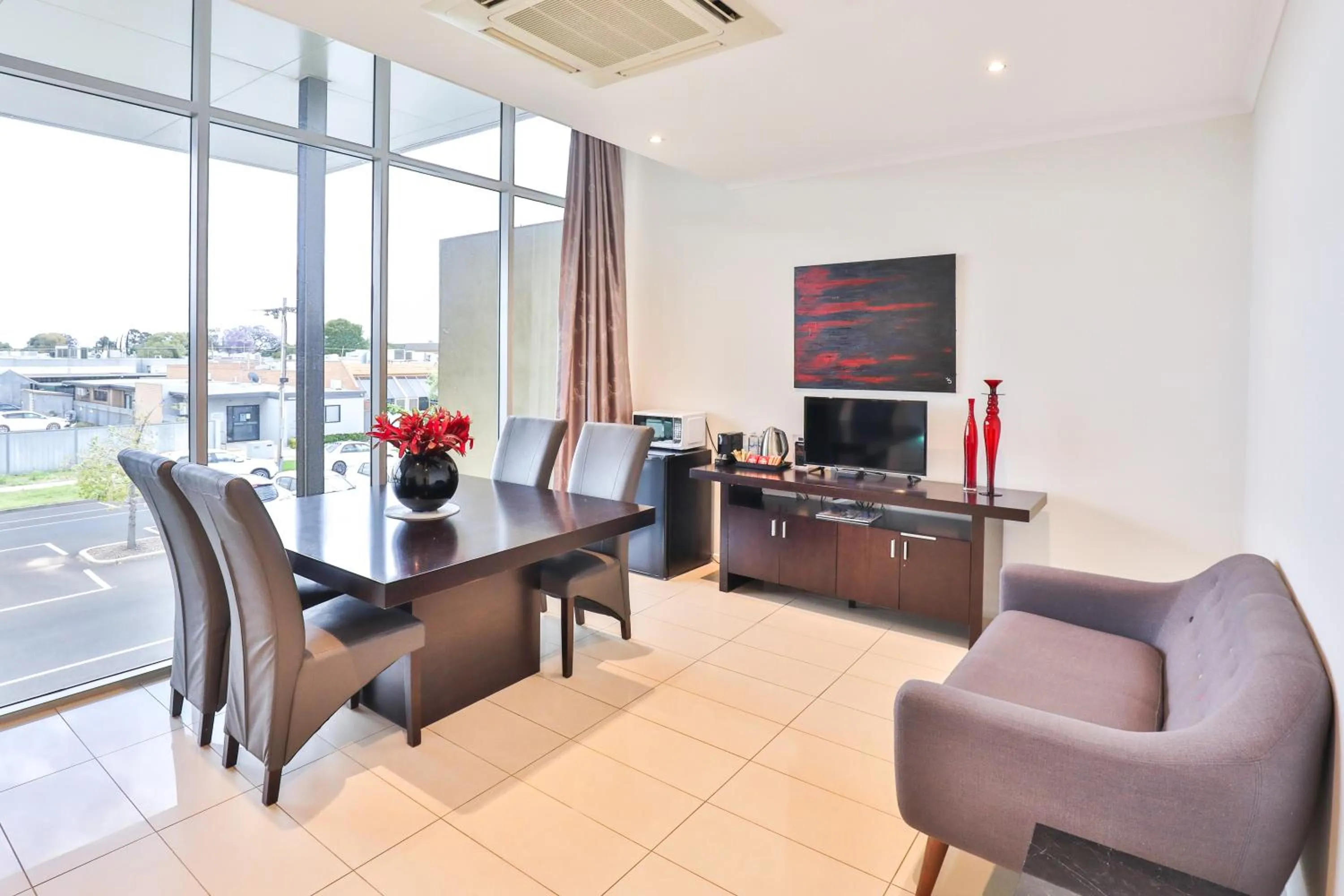 Seating area in Indulge Apartments - Langtree