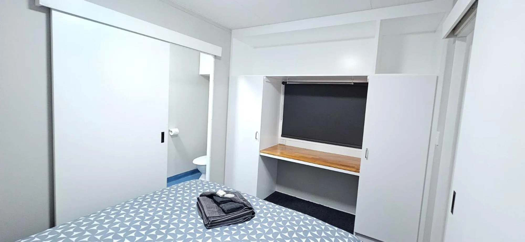 Bedroom, Bed in Drummond Cove Holiday Park