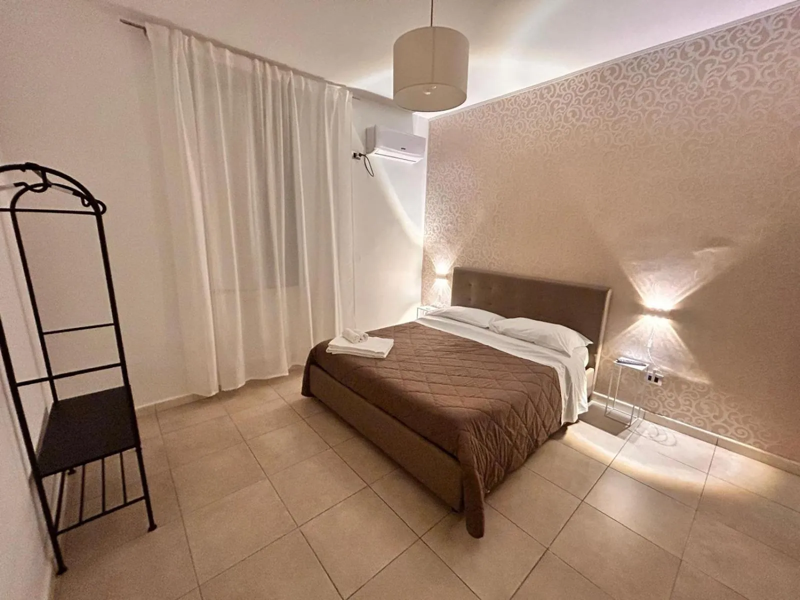 Bed in Suite Contè Poderico