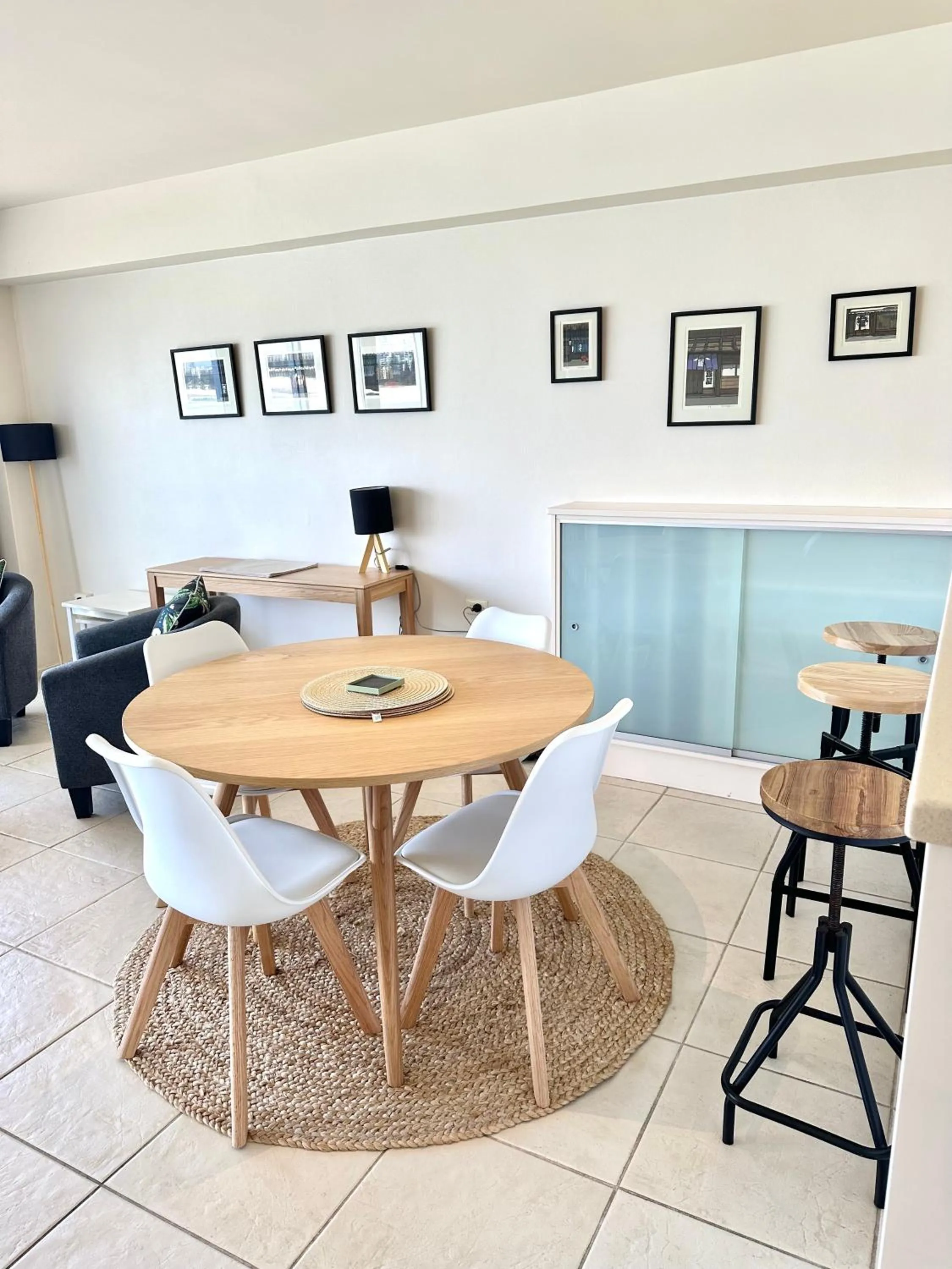 Dining area in Hillhaven Holiday Apartments