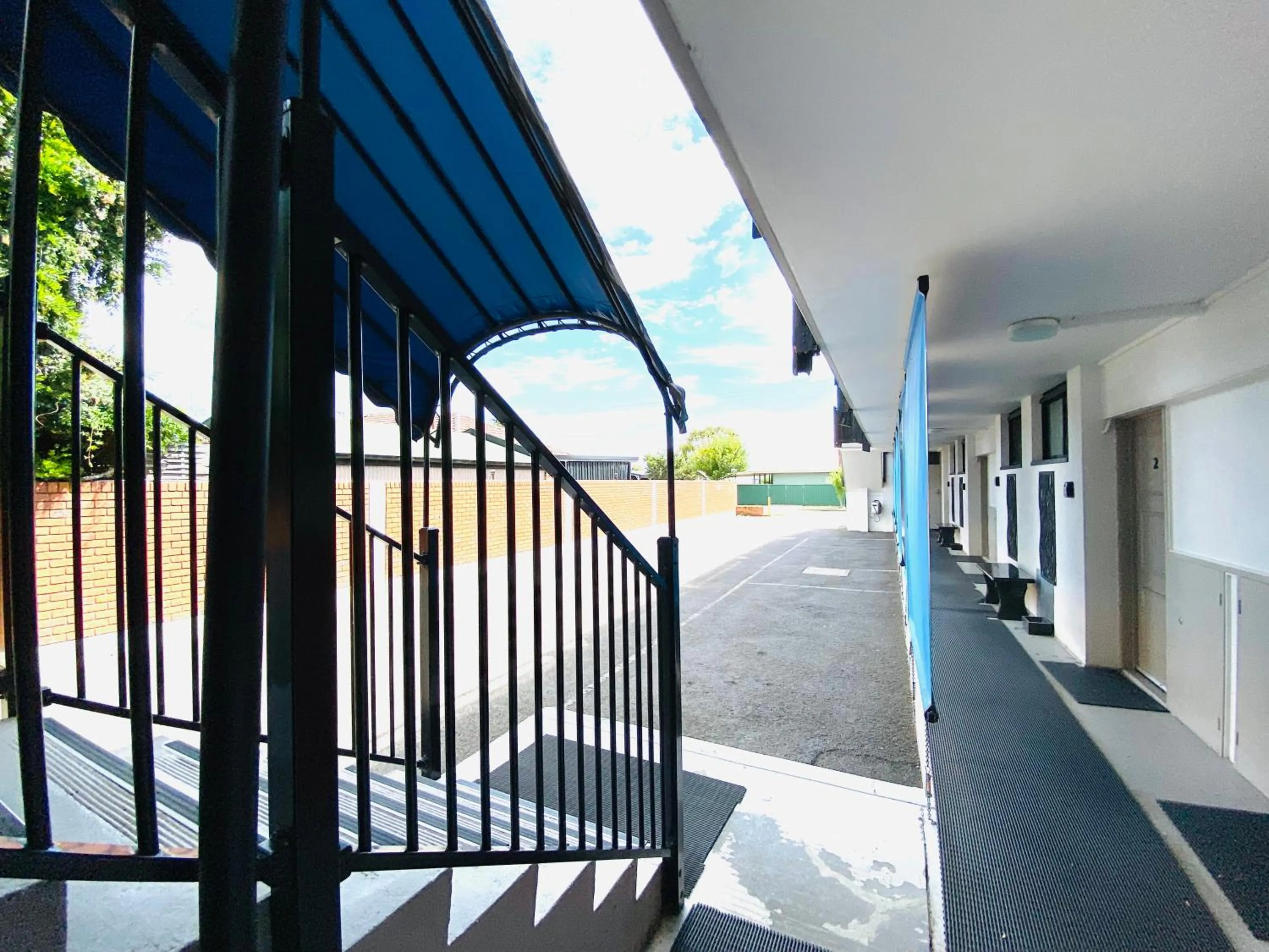 Connells Motel & Serviced Apartments