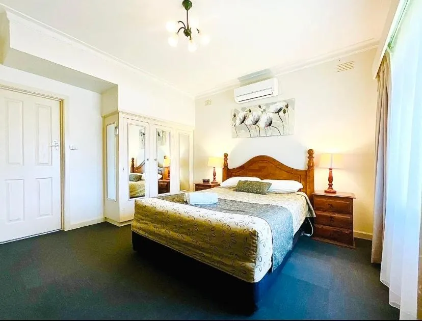 Bed in Connells Motel & Serviced Apartments