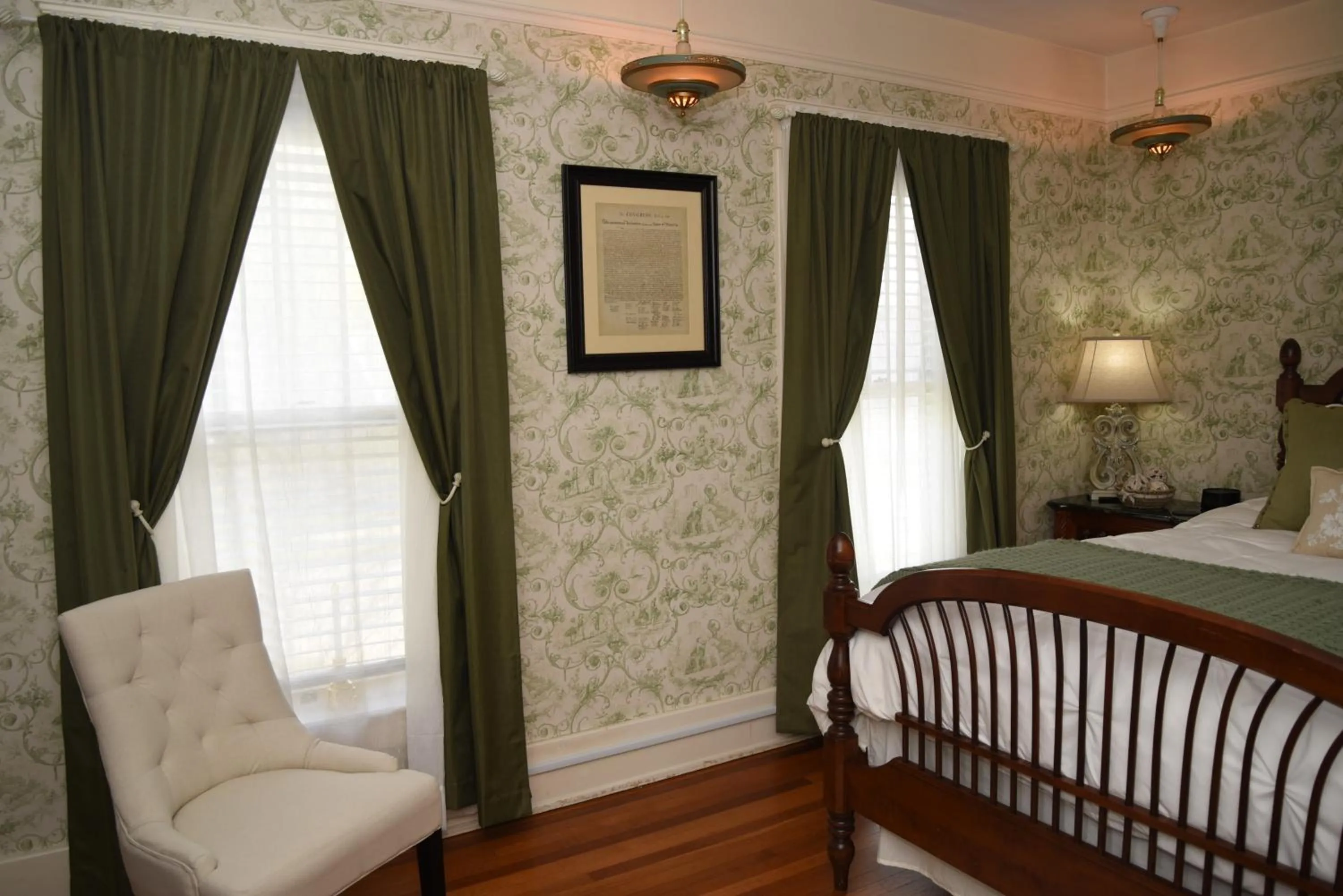 Bedroom, Bed in Grand Colonial Bed and Breakfast