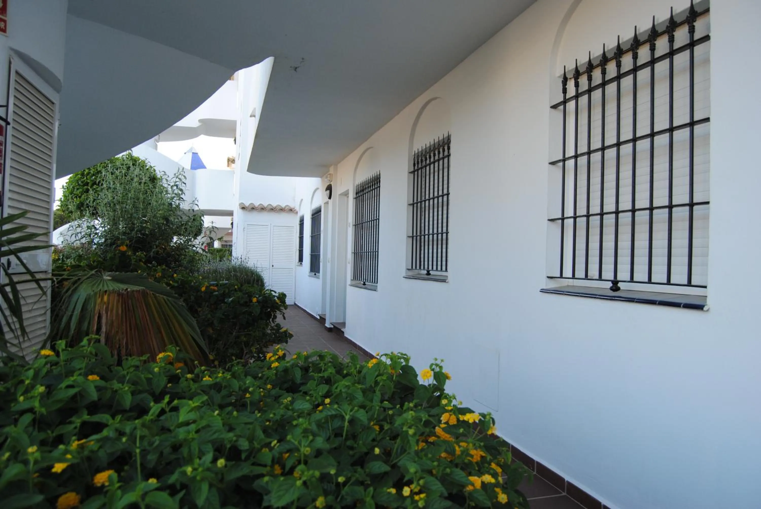 Facade/entrance in Taymar
