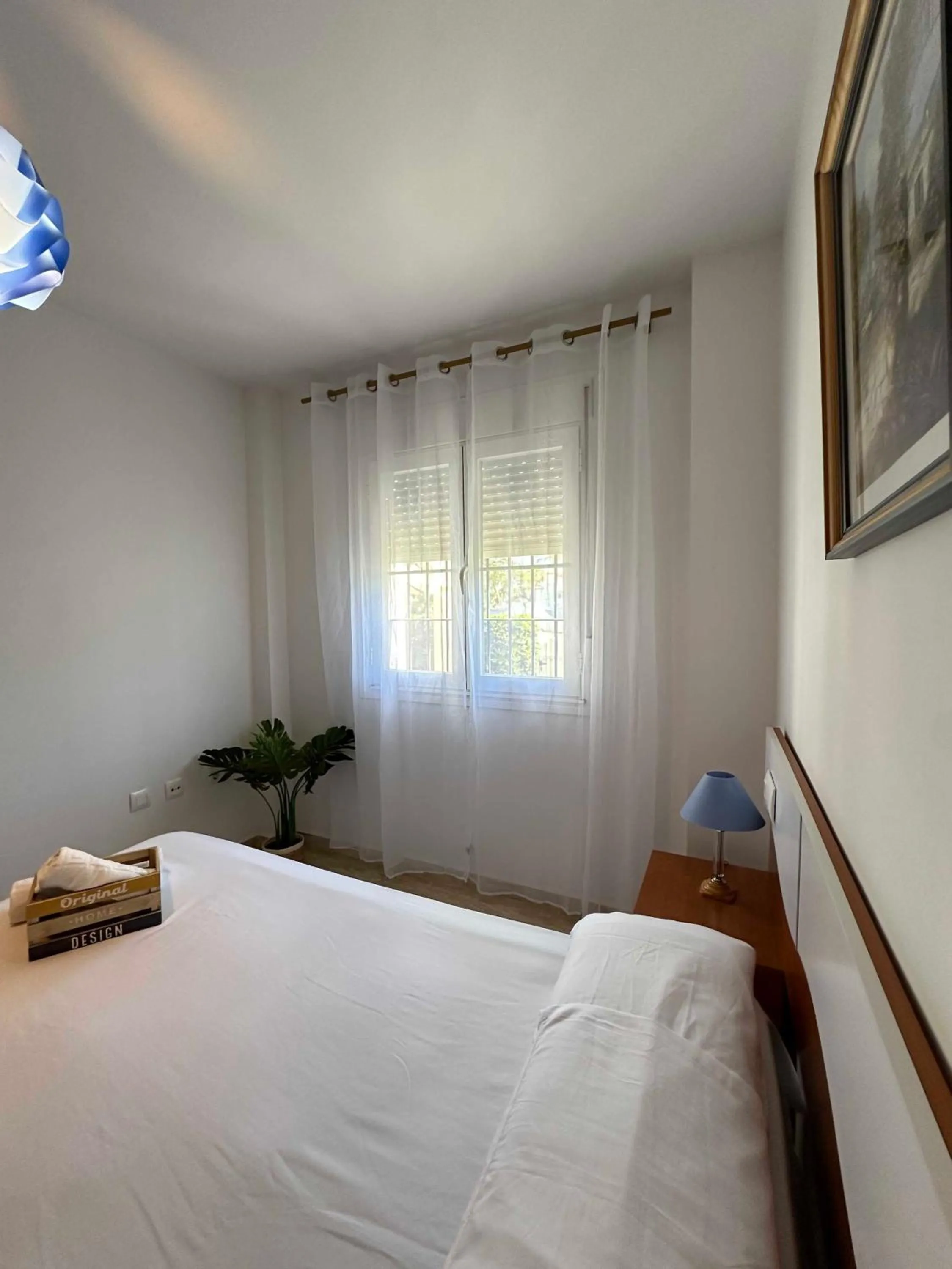 Bed in Taymar
