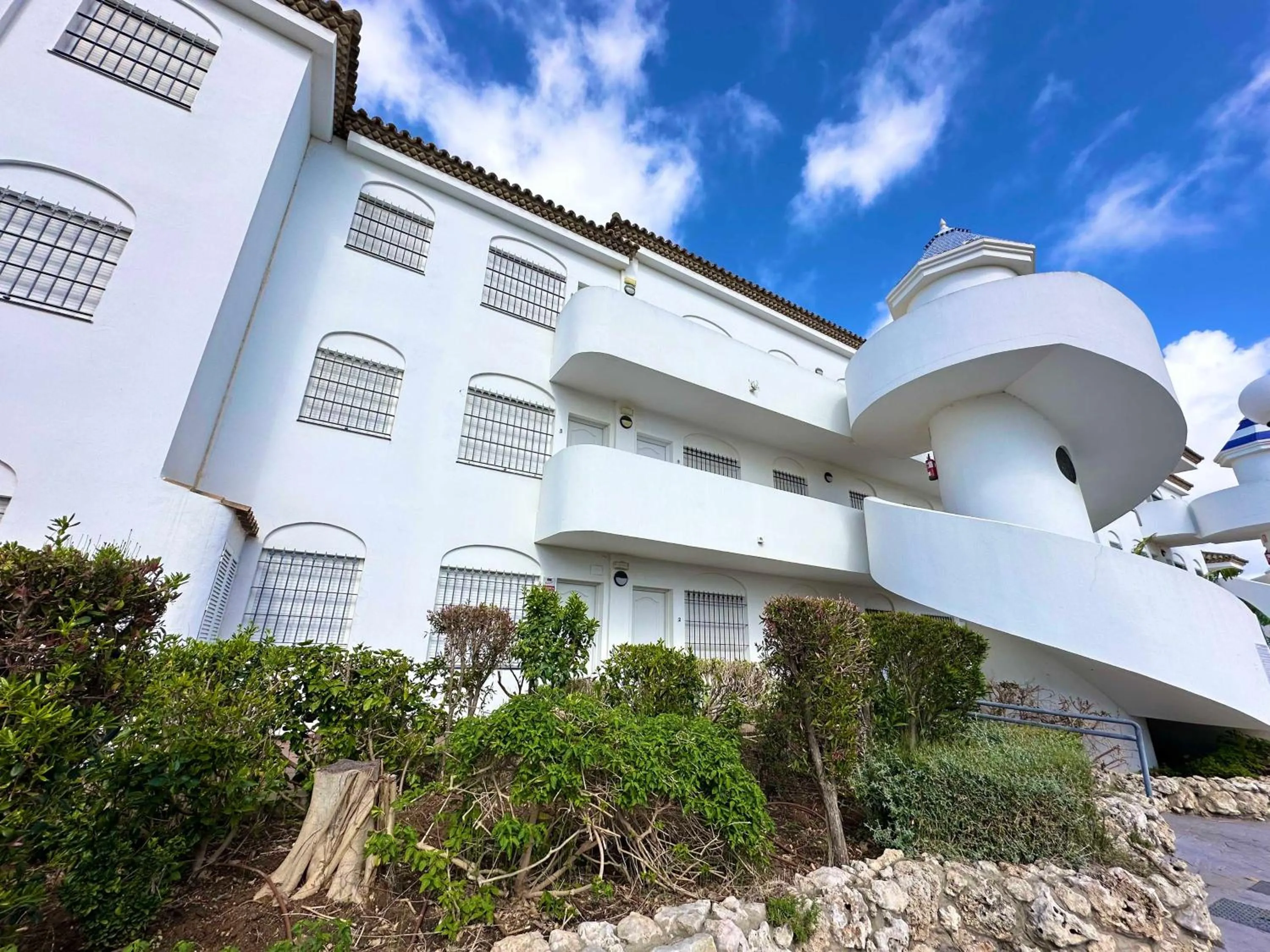 Off site in Taymar