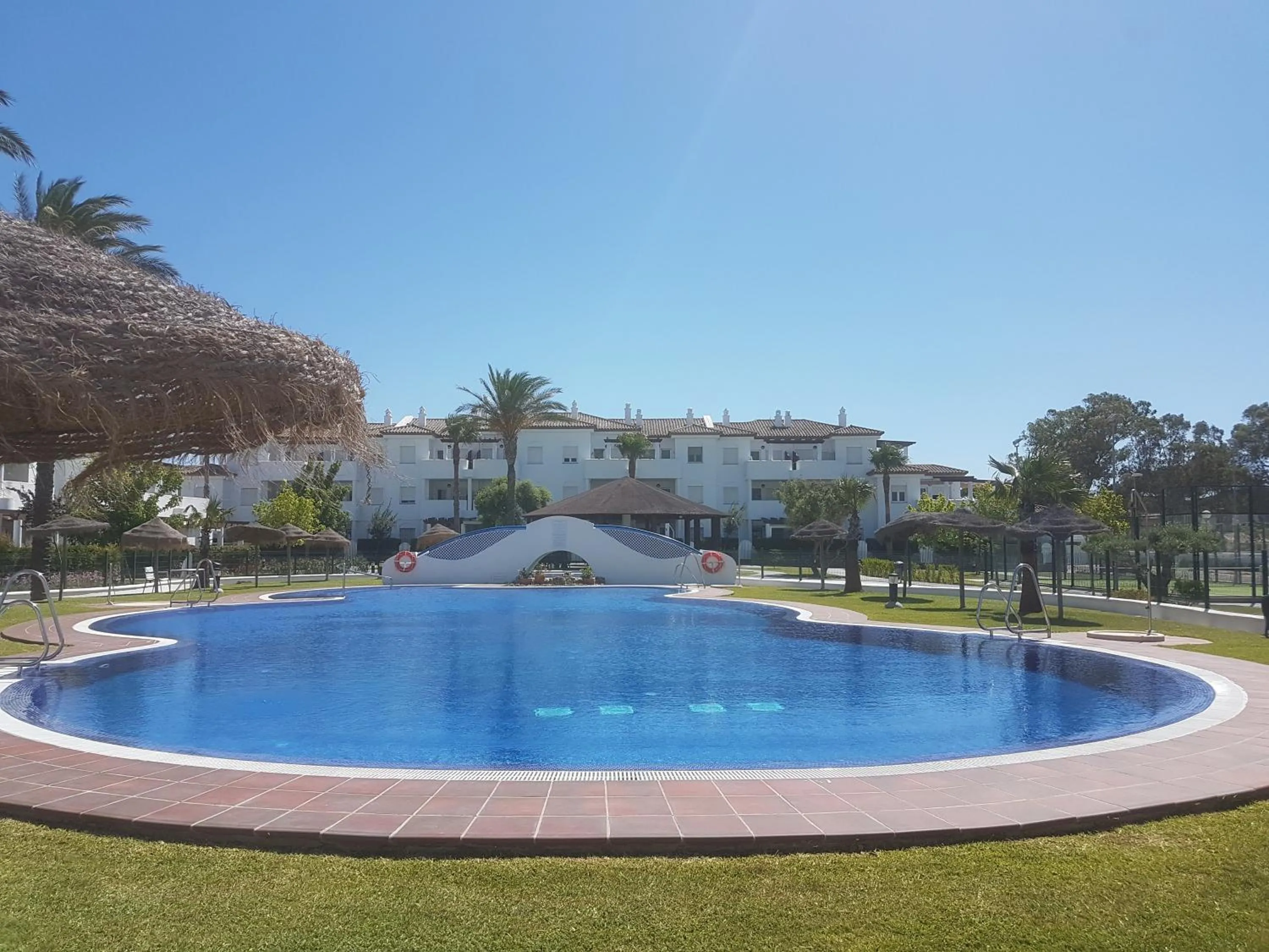 Swimming pool in Taymar