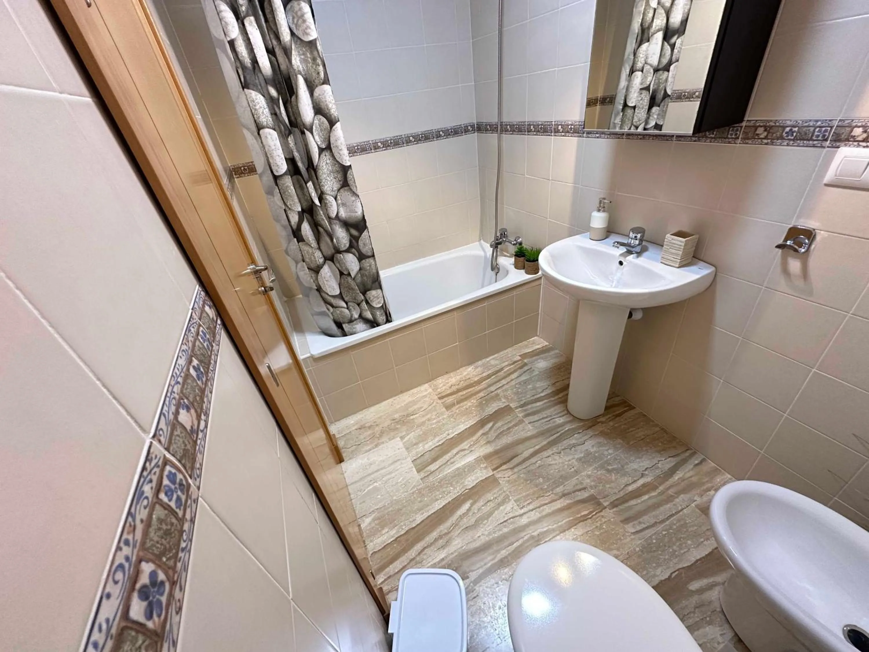Toilet in Taymar