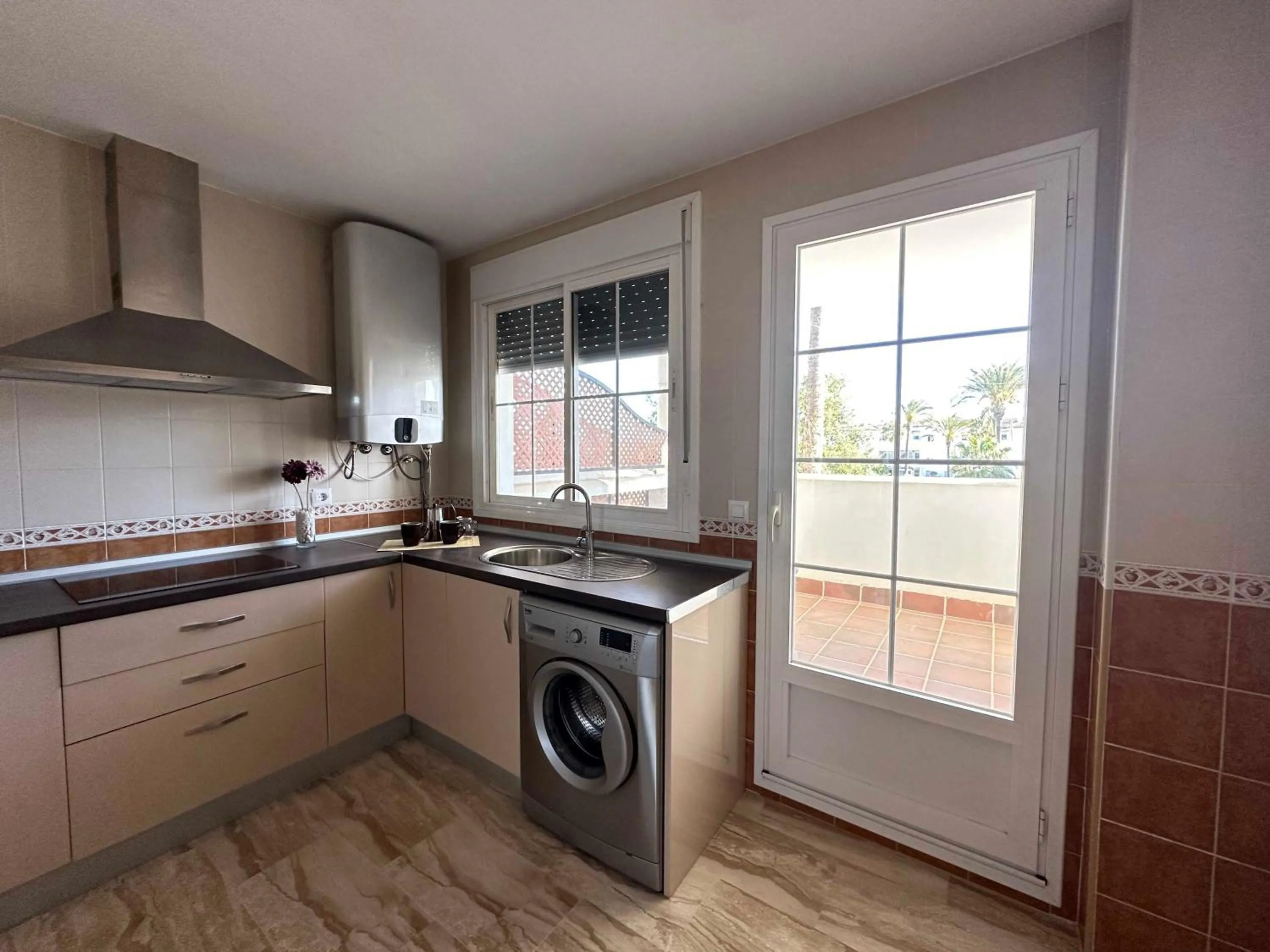 Kitchen or kitchenette in Taymar
