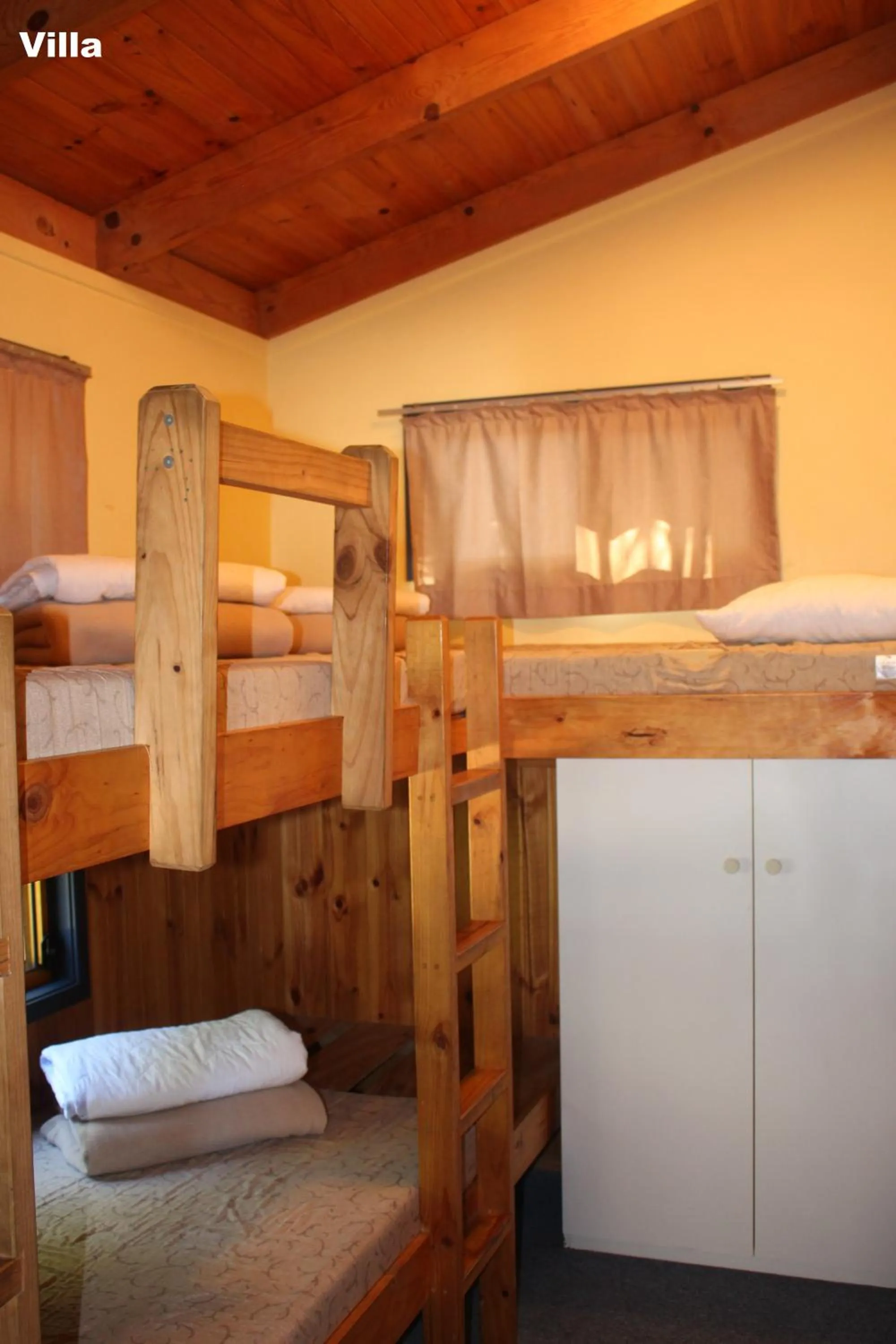 Day, Bed in Lani's Holiday Island