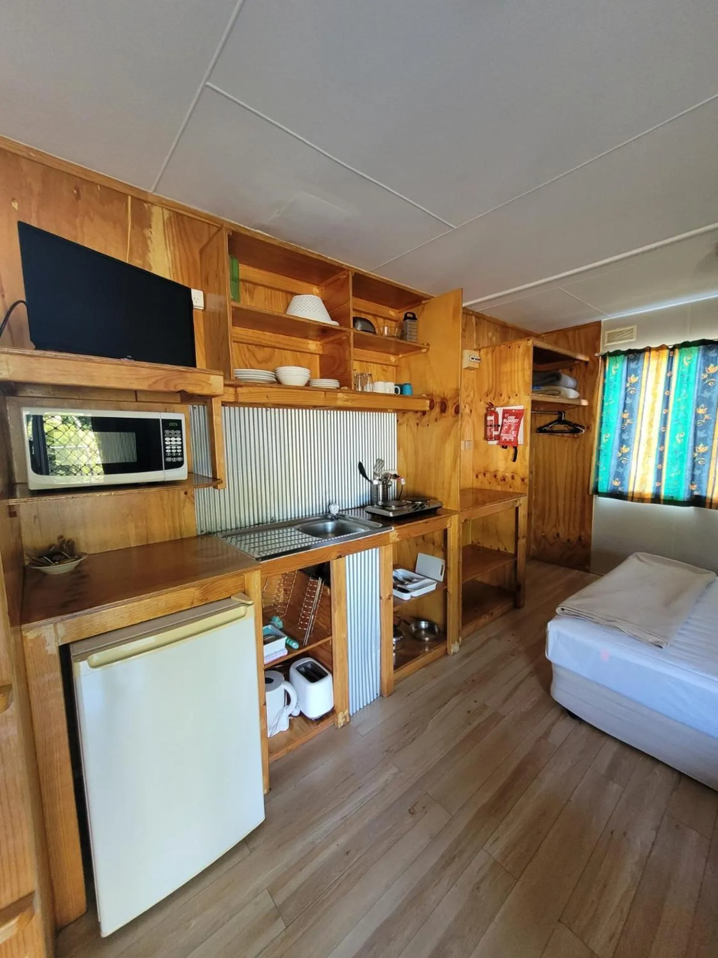 Bed in Lani's Holiday Island