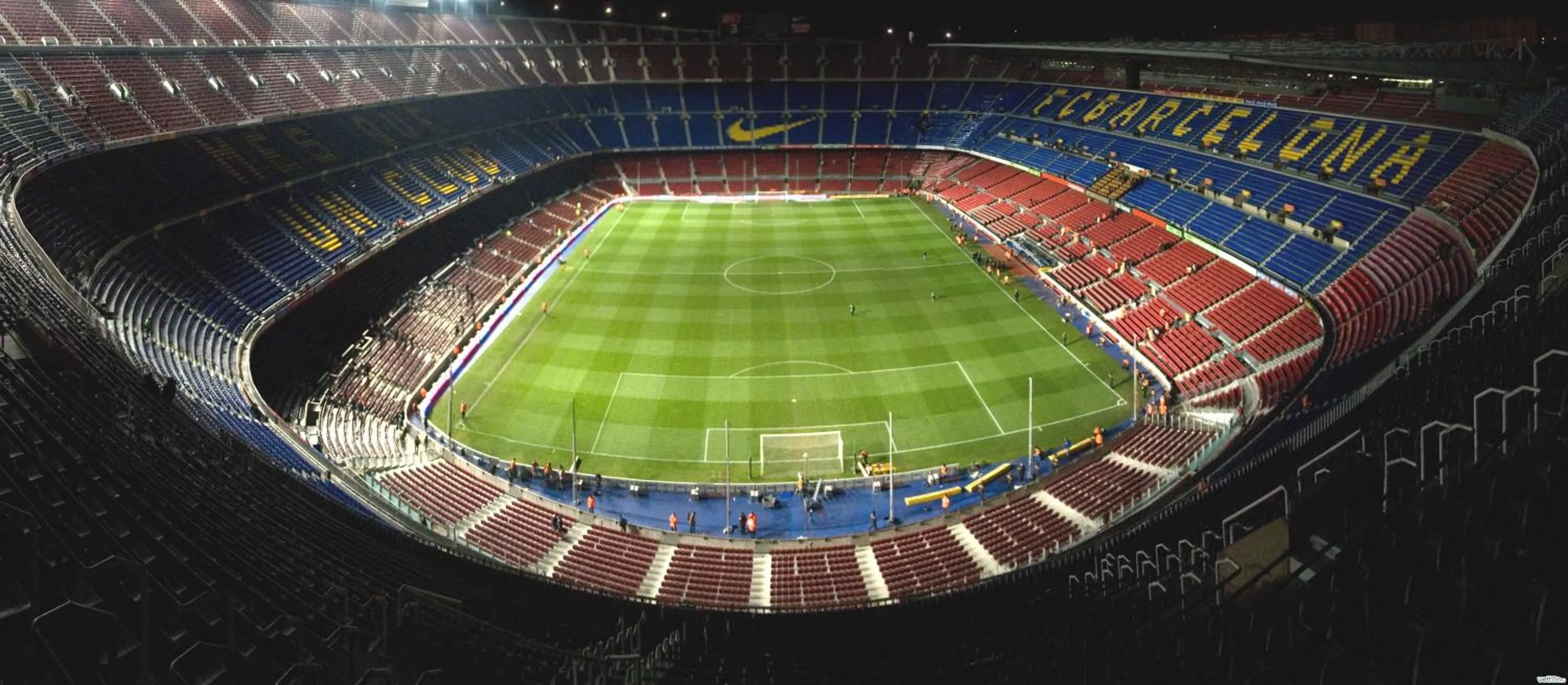Bed in 16-Bed Mixed Dormitory Room with Private Patio in Casa Barcelo Camp Nou Barcelona