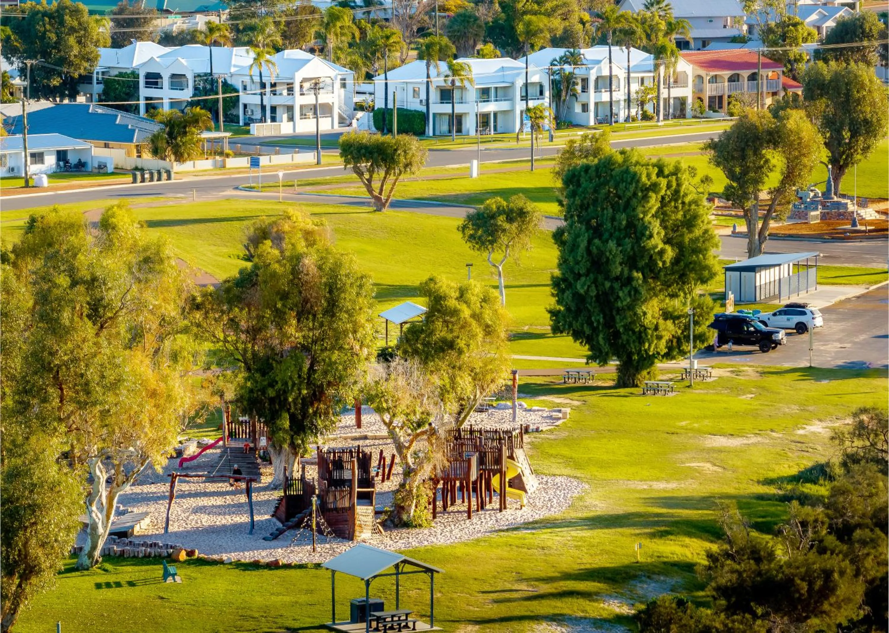 Property building in Kalbarri Murchison View Apartments
