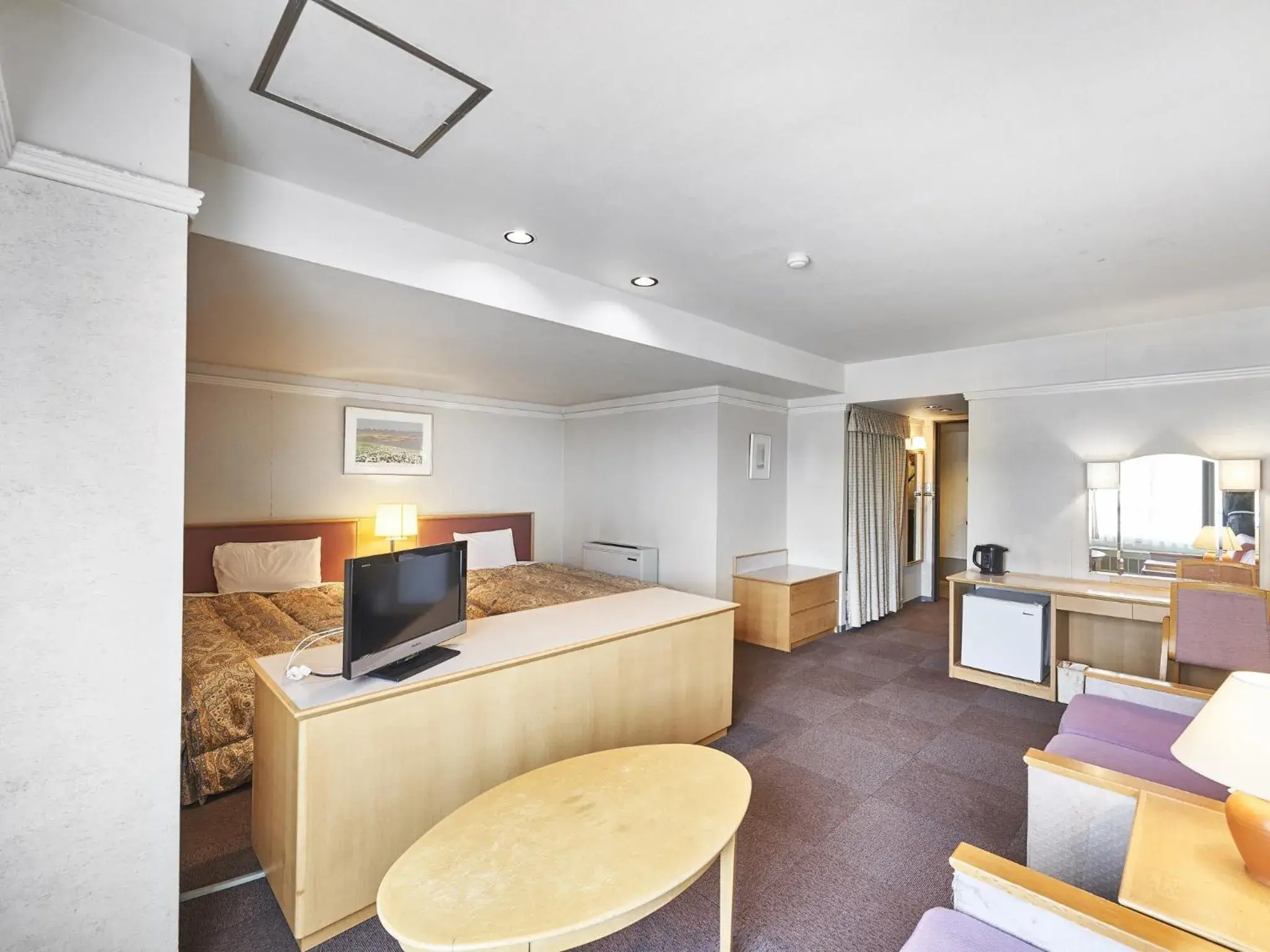 TV and multimedia, Bed in Hakuba Alps Hotel TV and multimedia, Bed in Hakuba Alps Hotel