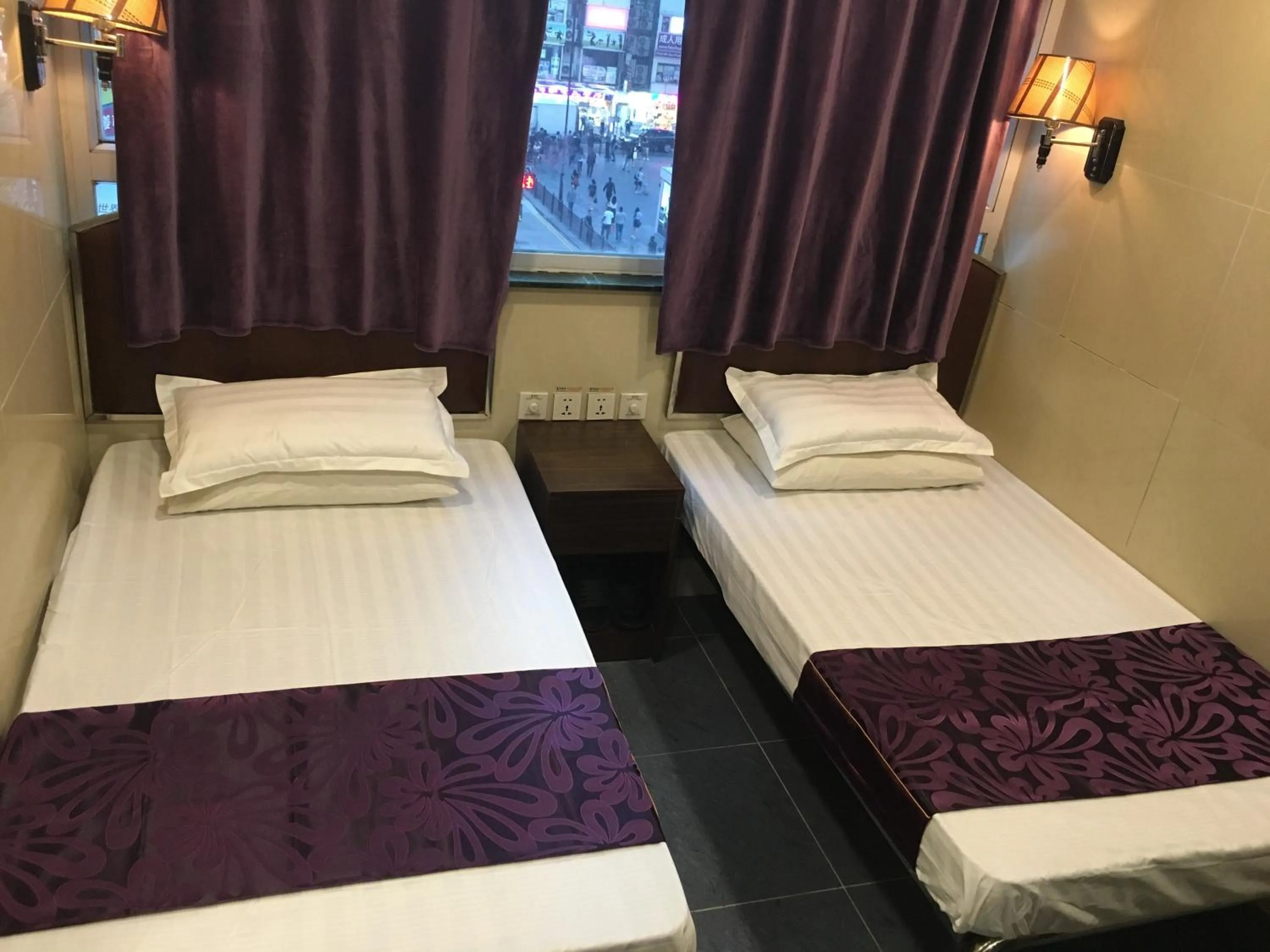 Bed in Kowloon YOUTH Village Tsim Sha Tsui 九龙青年公寓