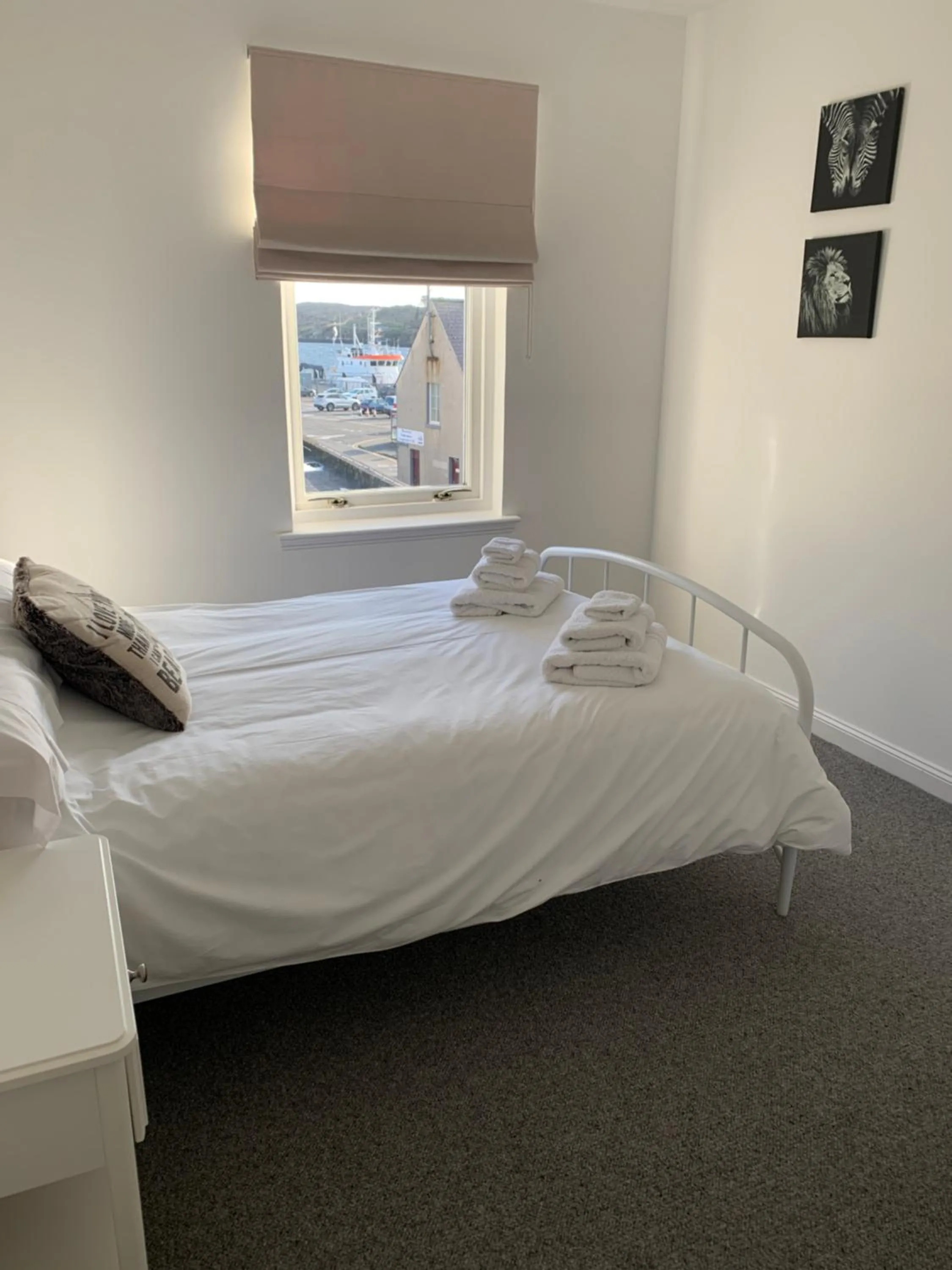 Bed in No10 Stornoway Town Centre