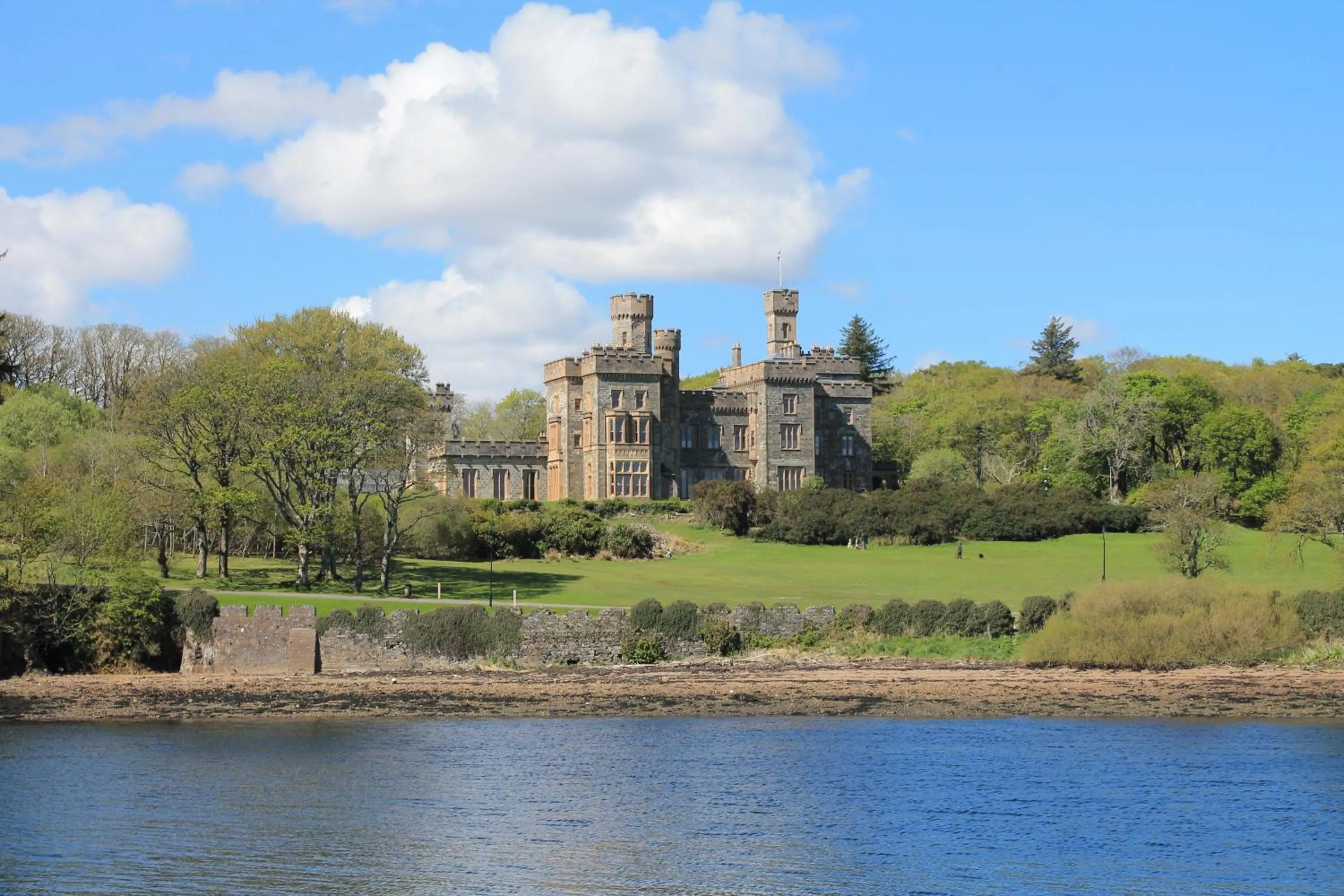 Nearby landmark in No10 Stornoway Town Centre