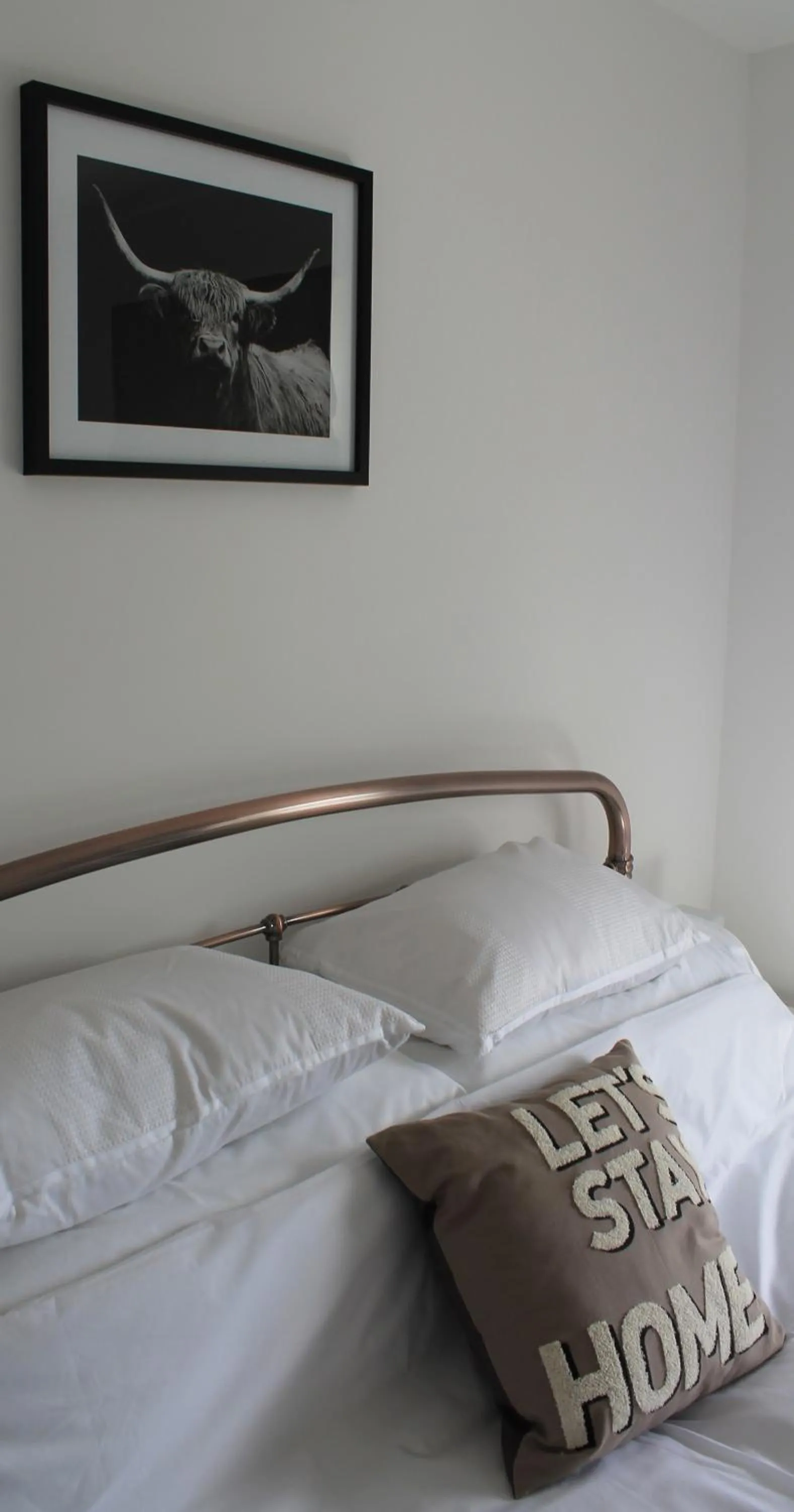 Bedroom, Bed in No10 Stornoway Town Centre