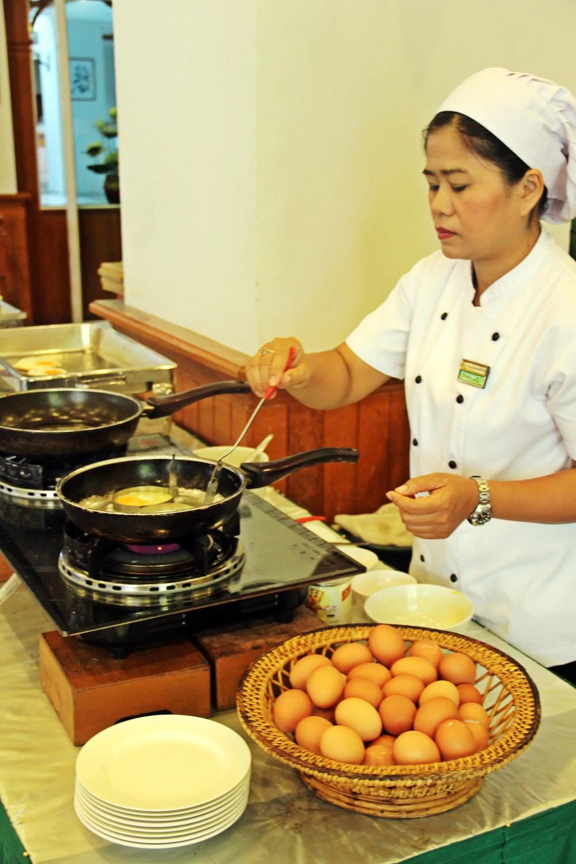 Restaurant/places to eat in K Park Grand Hotel