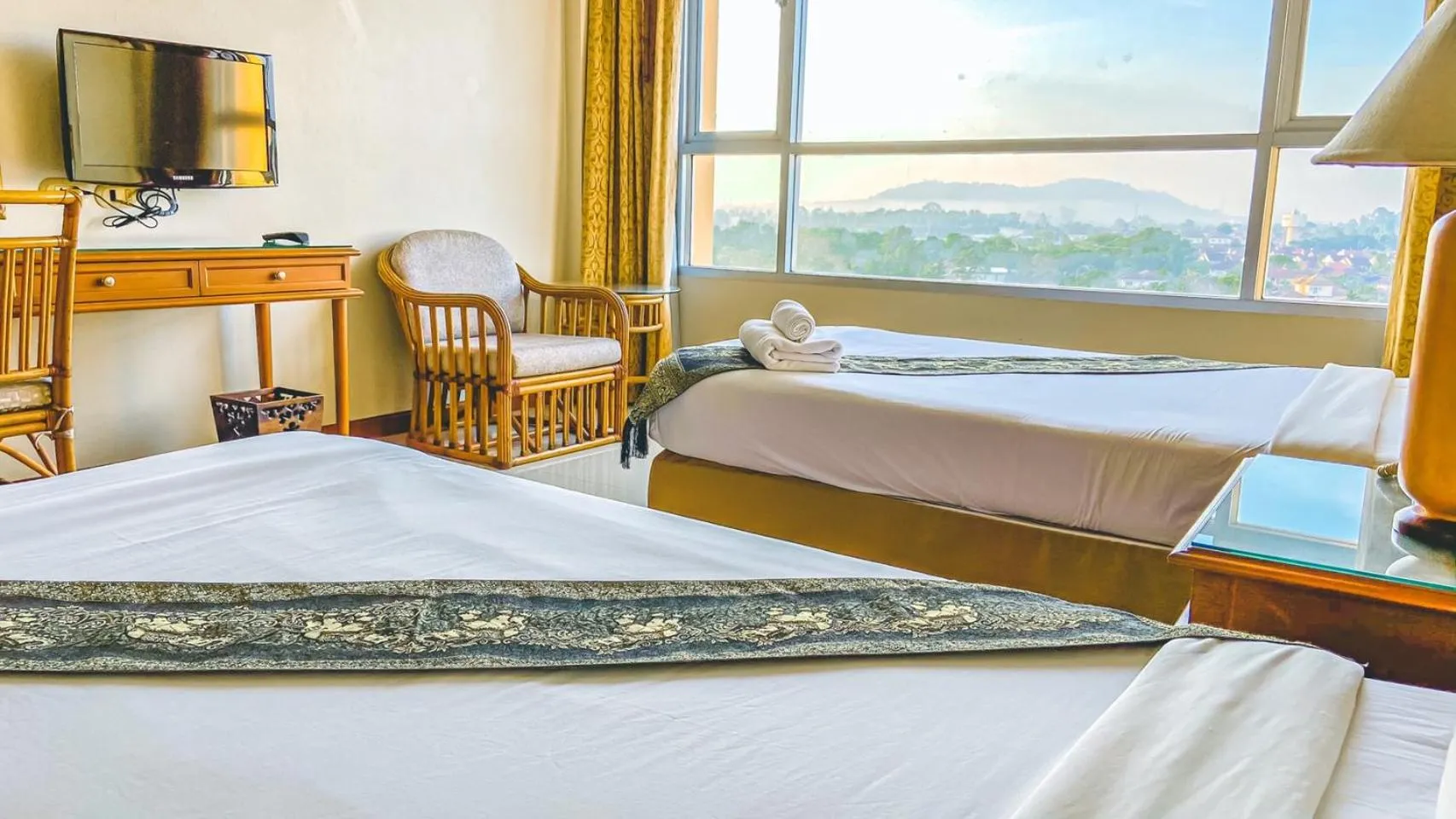 View (from property/room), Bed in K Park Grand Hotel