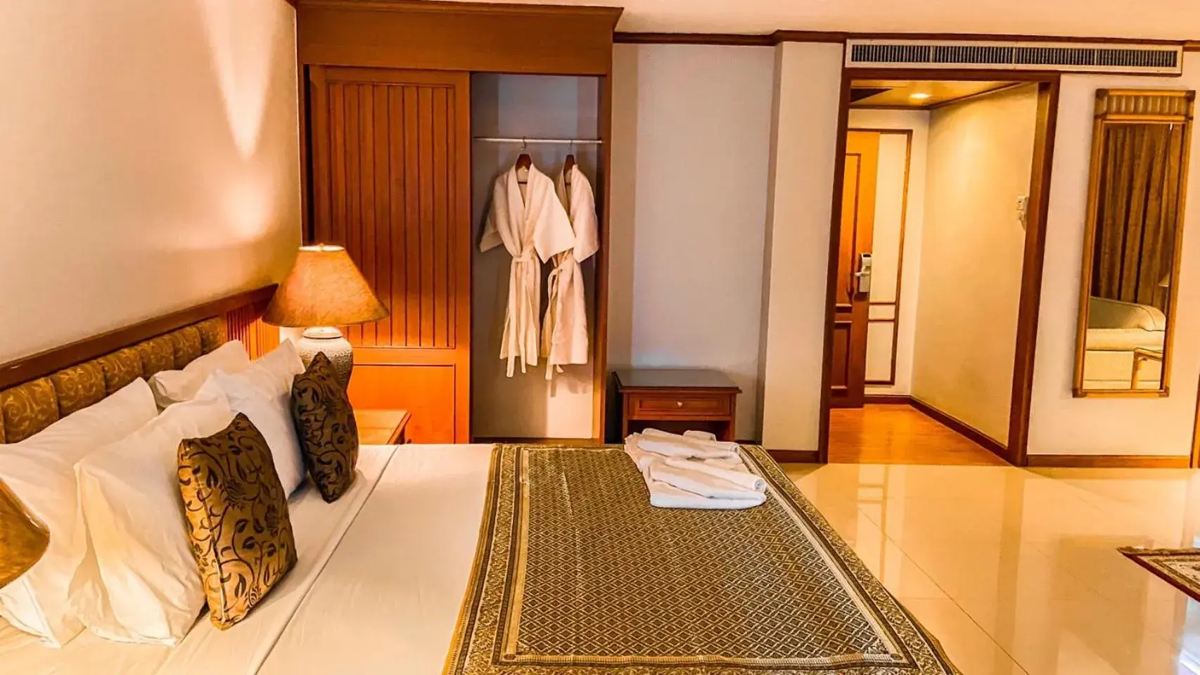 Photo of the whole room, Bed in K Park Grand Hotel Photo of the whole room, Bed in K Park Grand Hotel