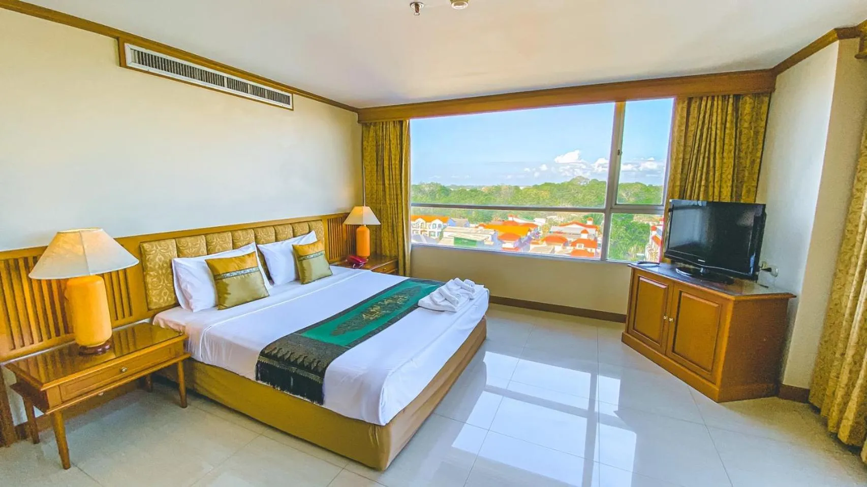 Bed in K Park Grand Hotel