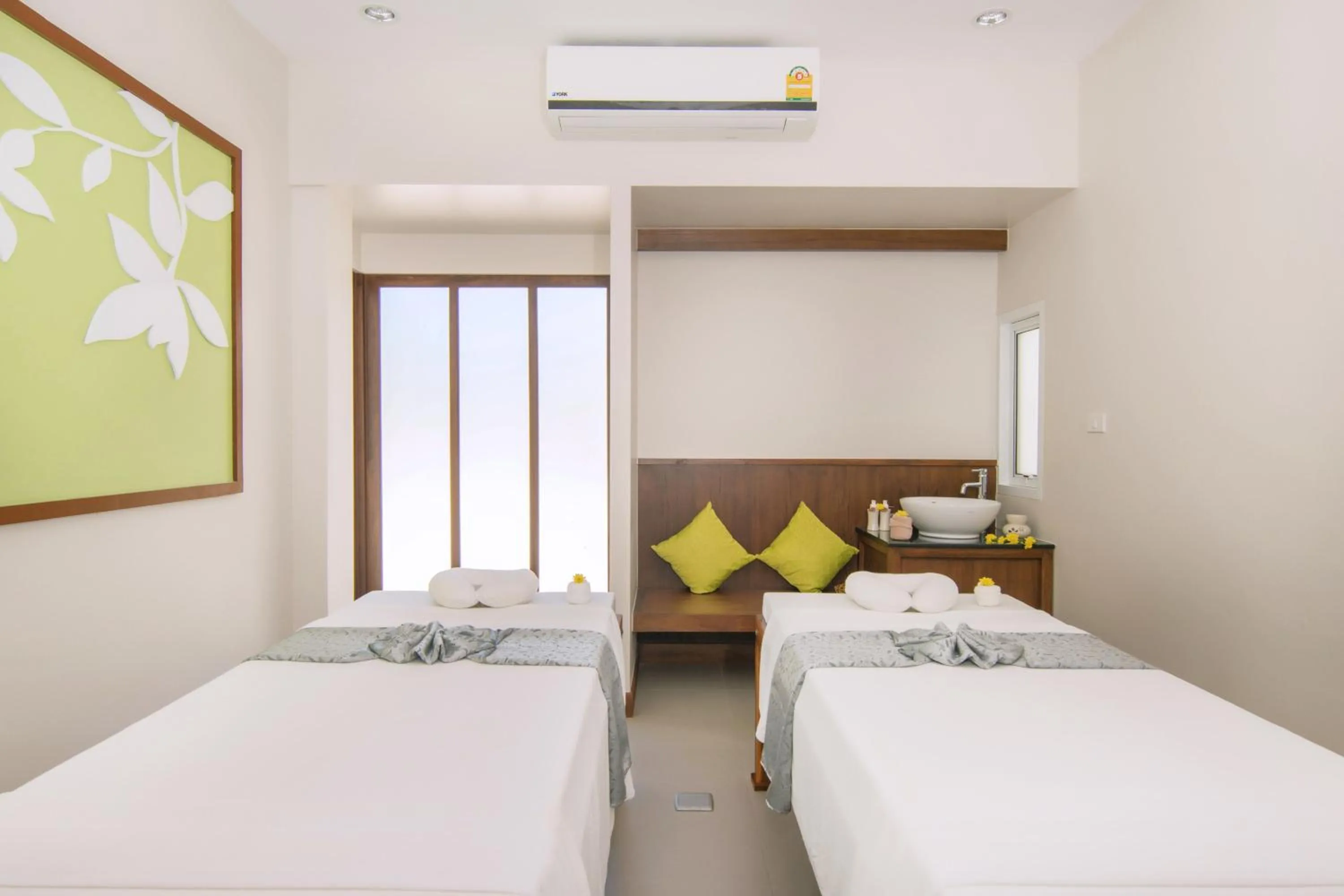 Spa and wellness centre/facilities, Bed in The Leaf Oceanside by Katathani - SHA Extra Plus