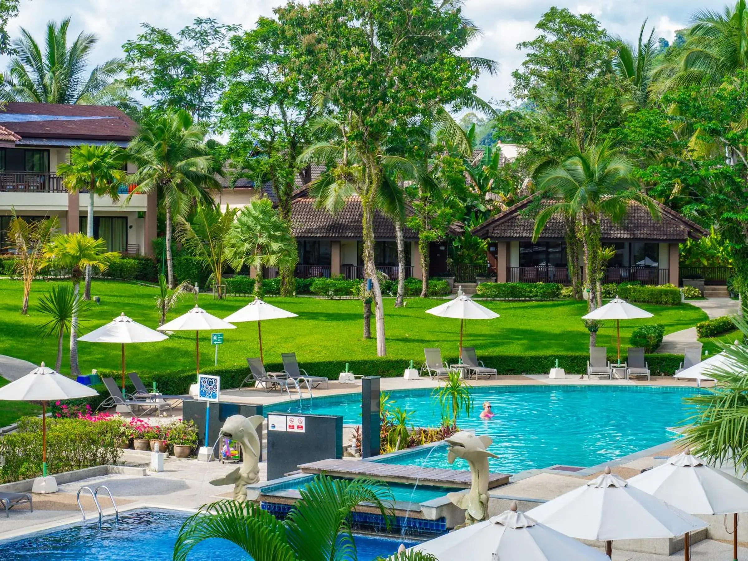 Pool view in The Leaf Oceanside by Katathani - SHA Extra Plus Pool view in The Leaf Oceanside by Katathani - SHA Extra Plus