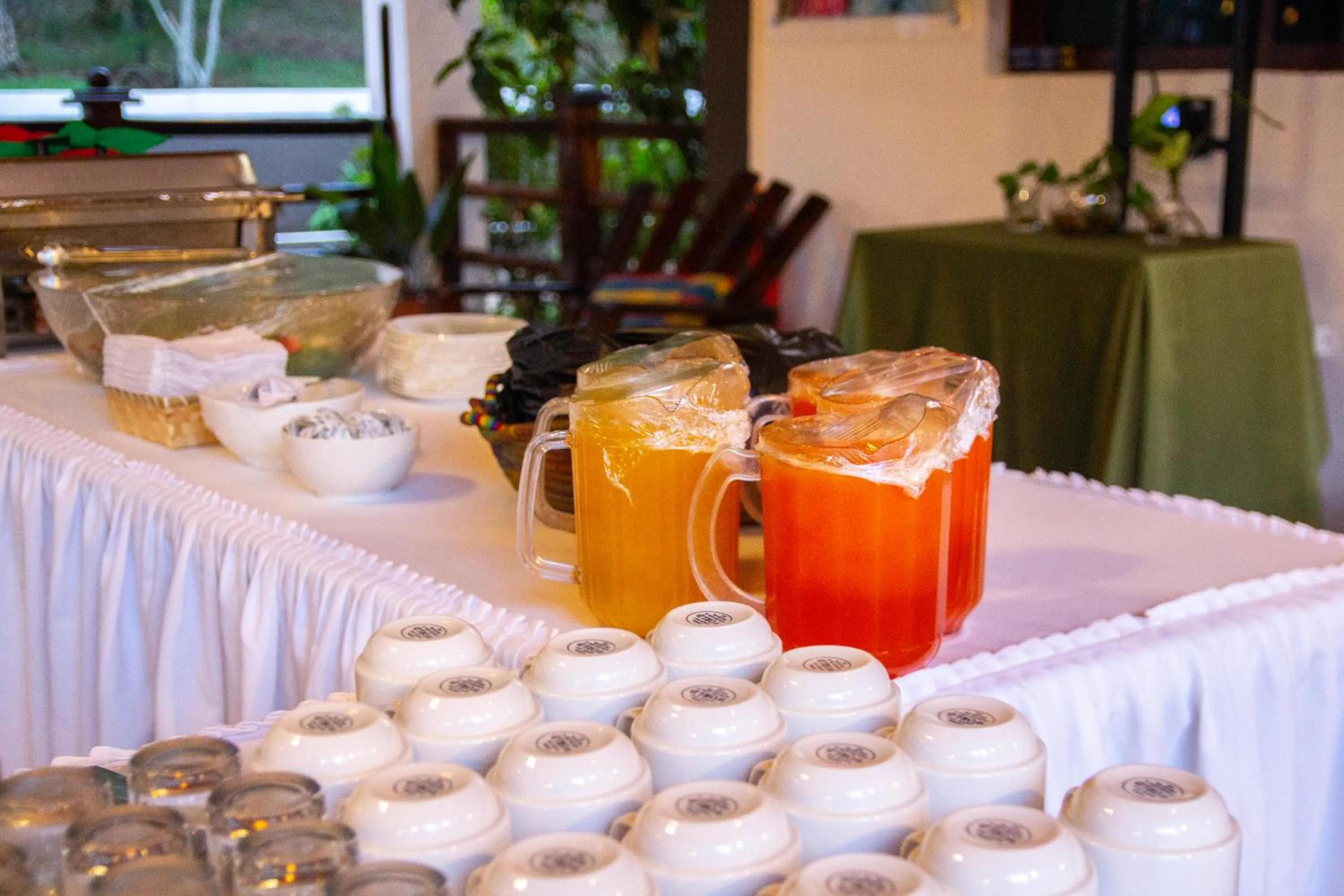 Restaurant/places to eat in Hotel Huella Lenca