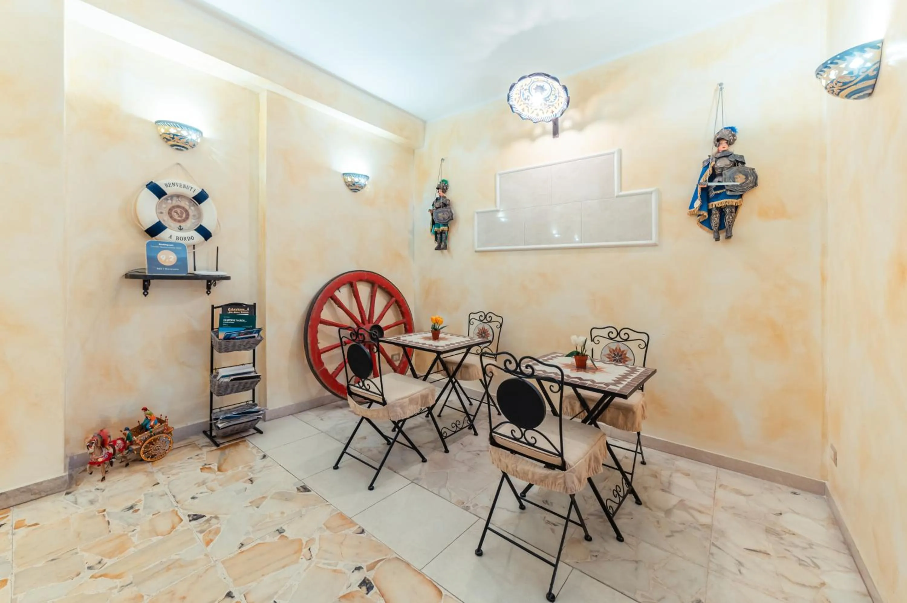 Communal lounge/ TV room in B&B Marranzano