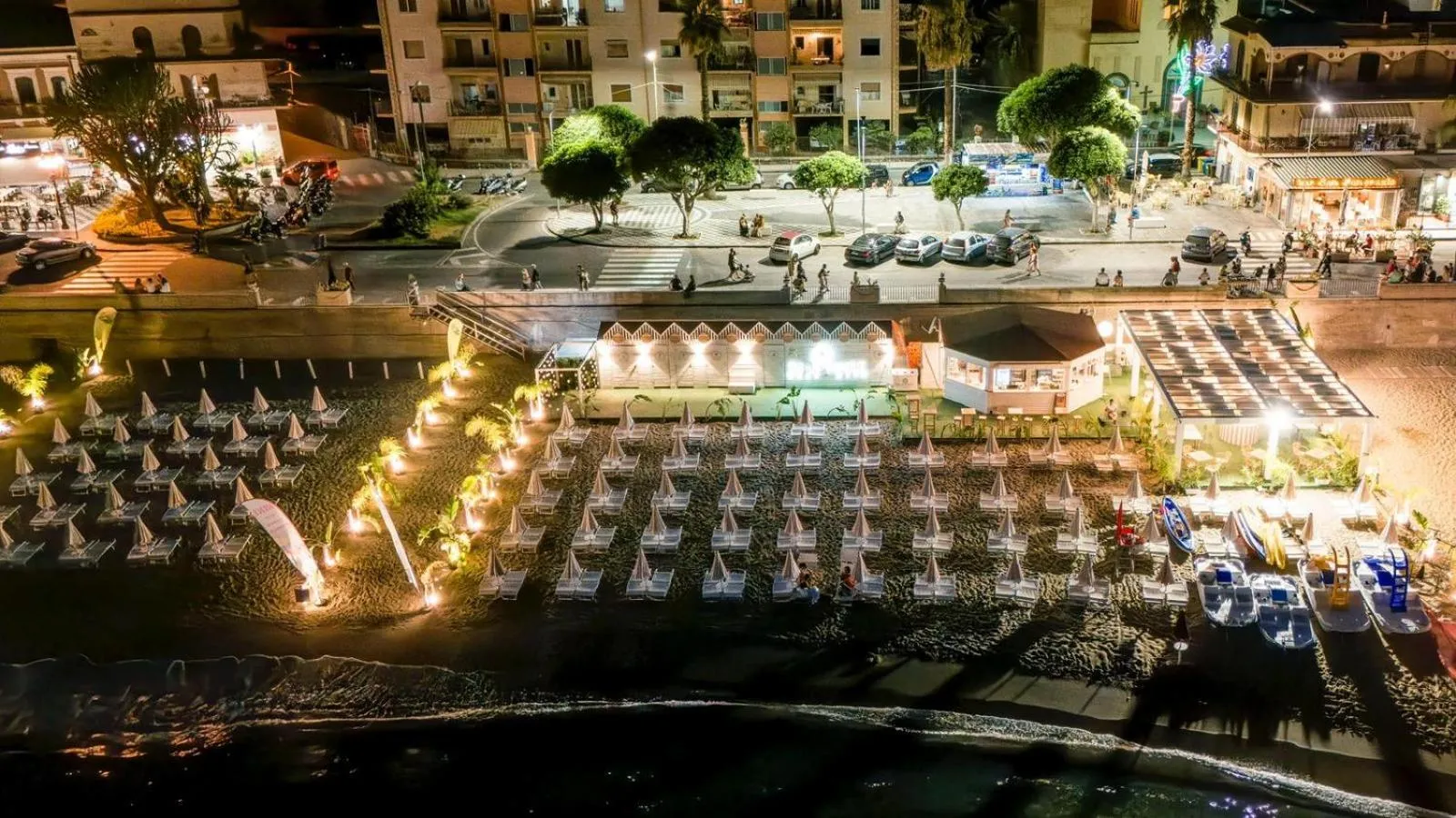 Beach in B&B Marranzano