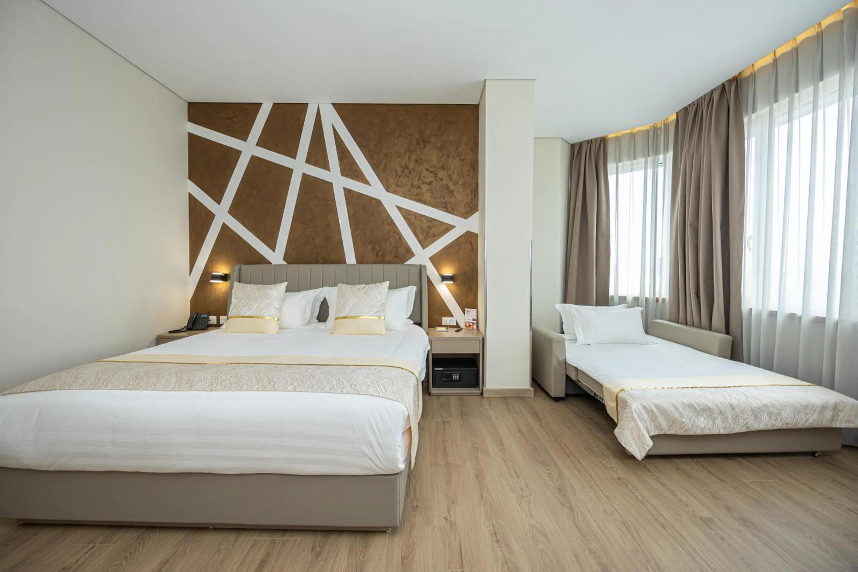 Bed in Sky Hotel Tirana