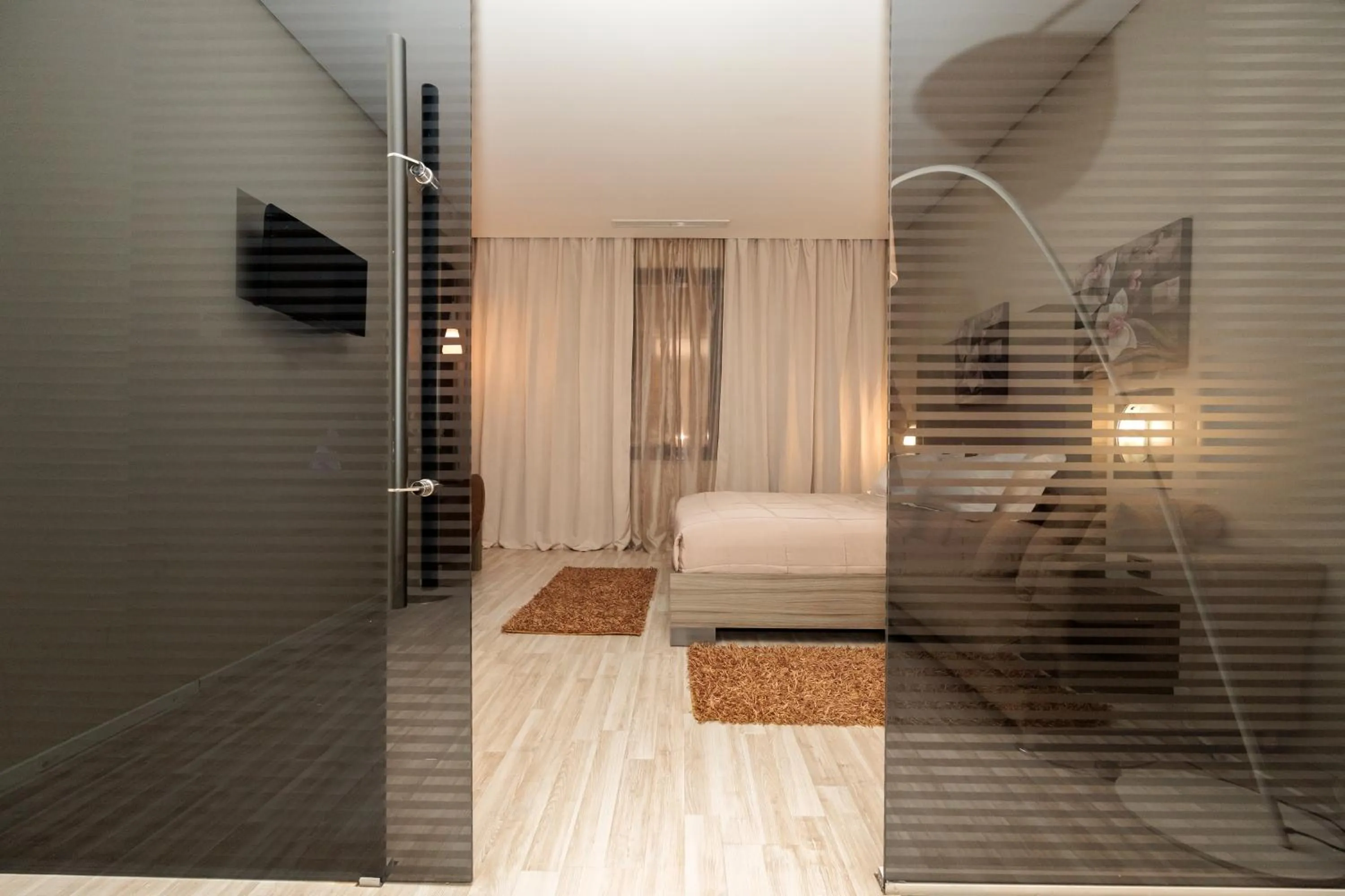 Bed in Sky Hotel Tirana