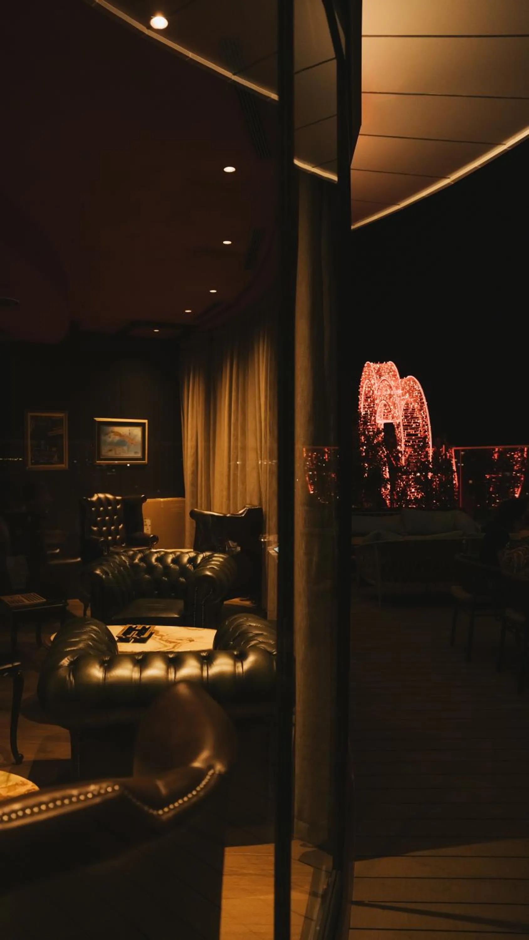 Restaurant/places to eat in Sky Hotel Tirana