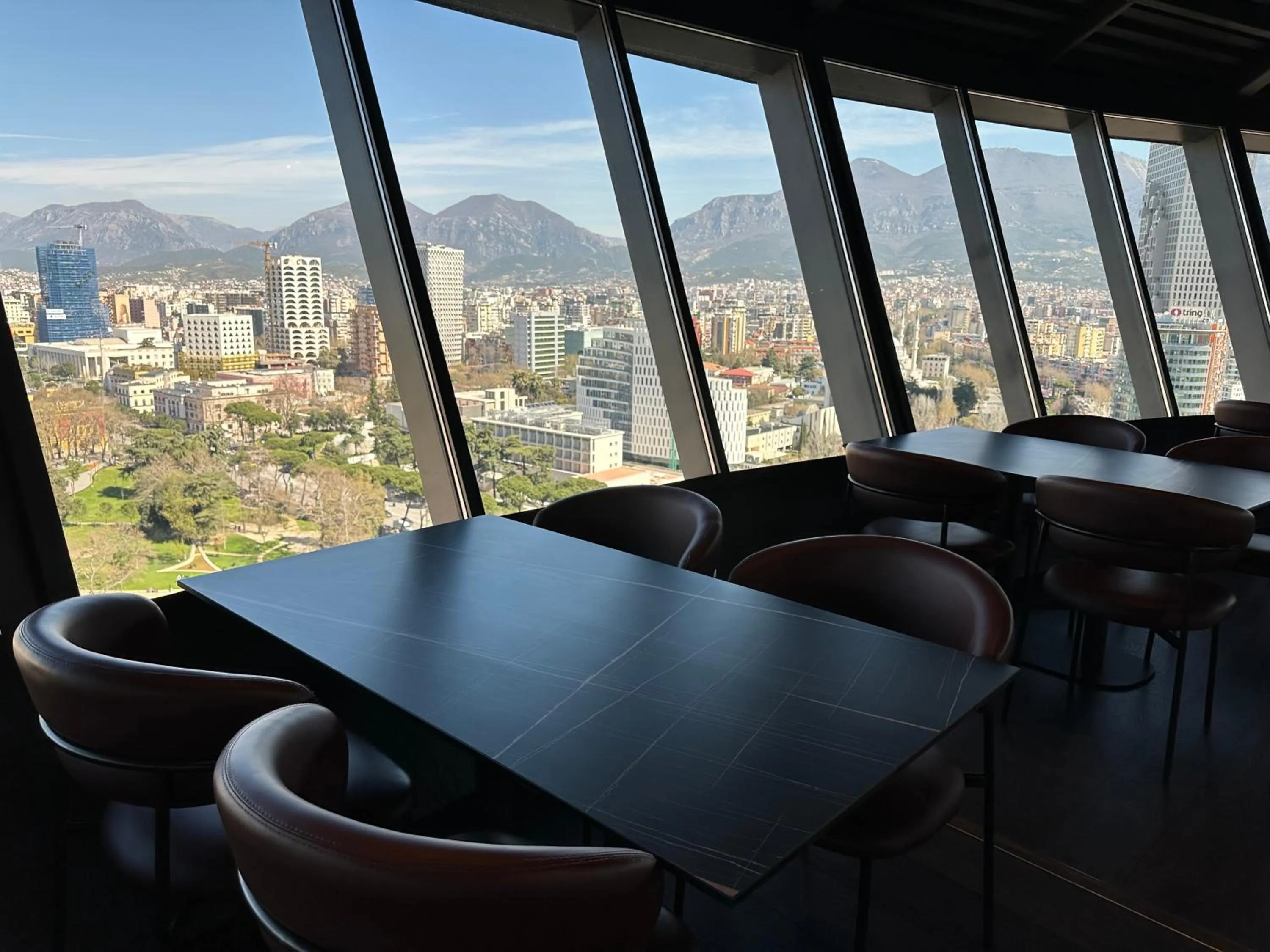 Restaurant/places to eat in Sky Hotel Tirana