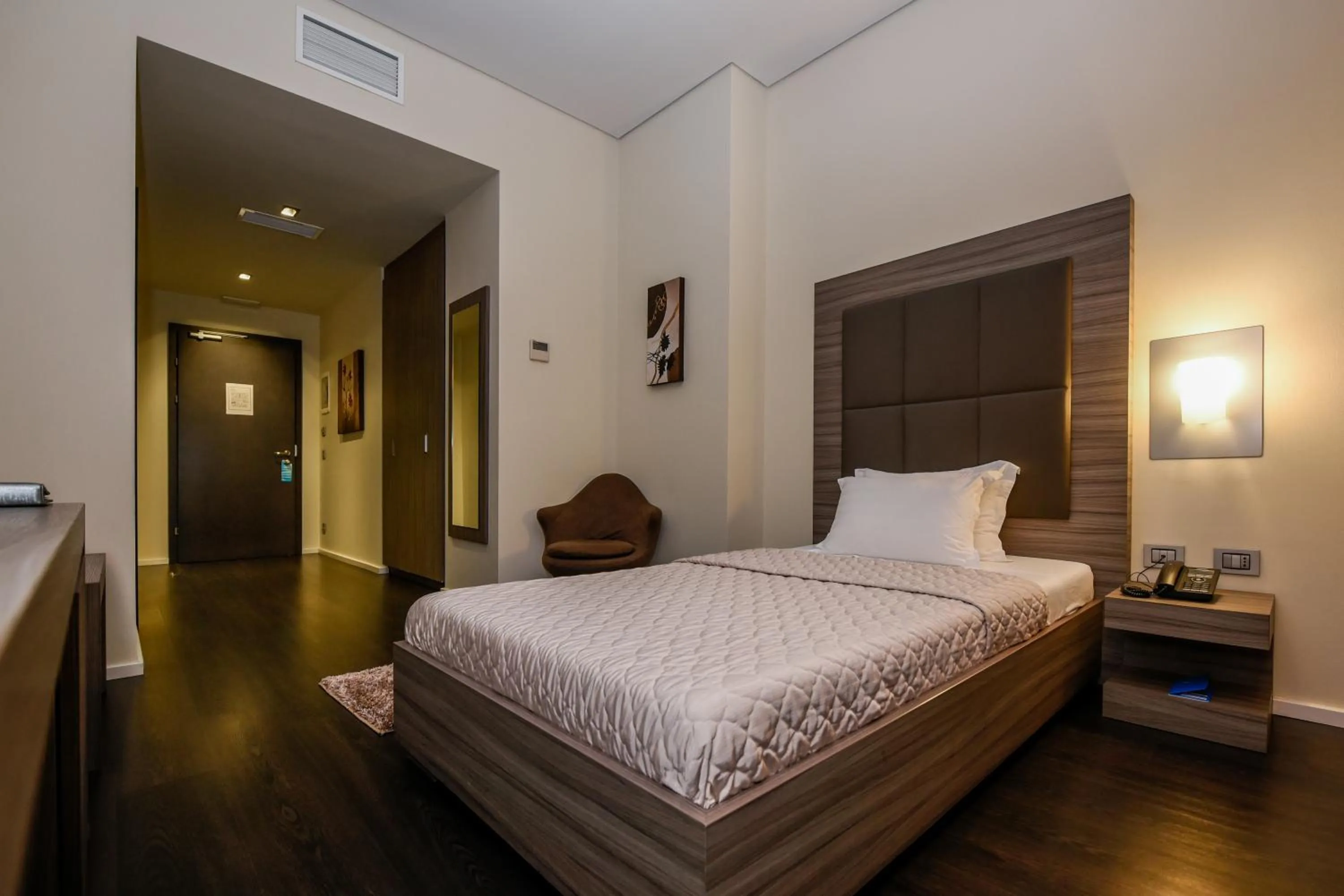 Bed in Sky Hotel Tirana