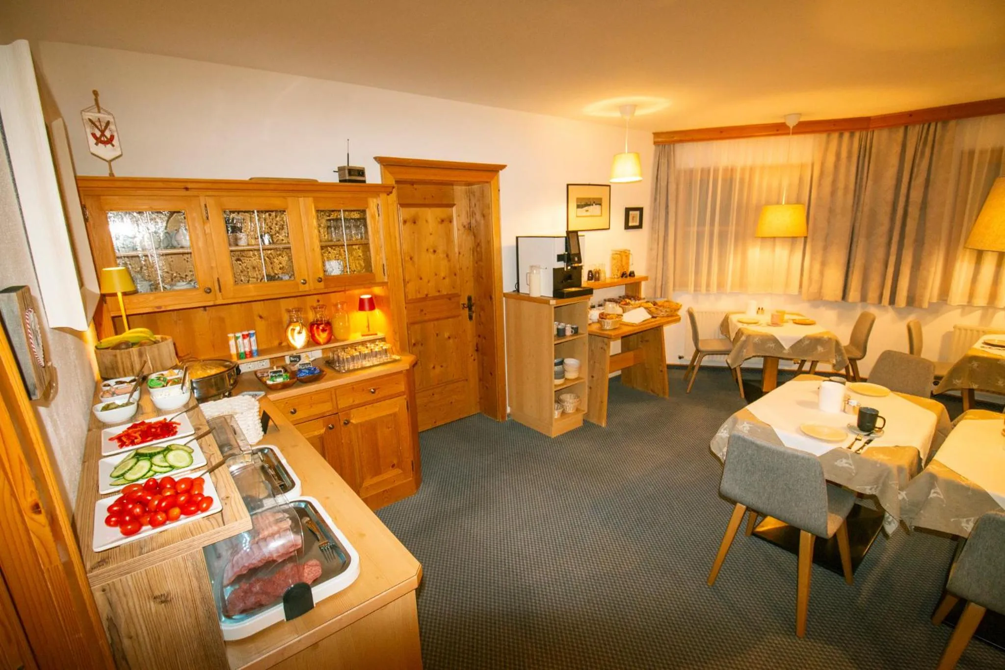 Breakfast in Aparthotel Alpin Life