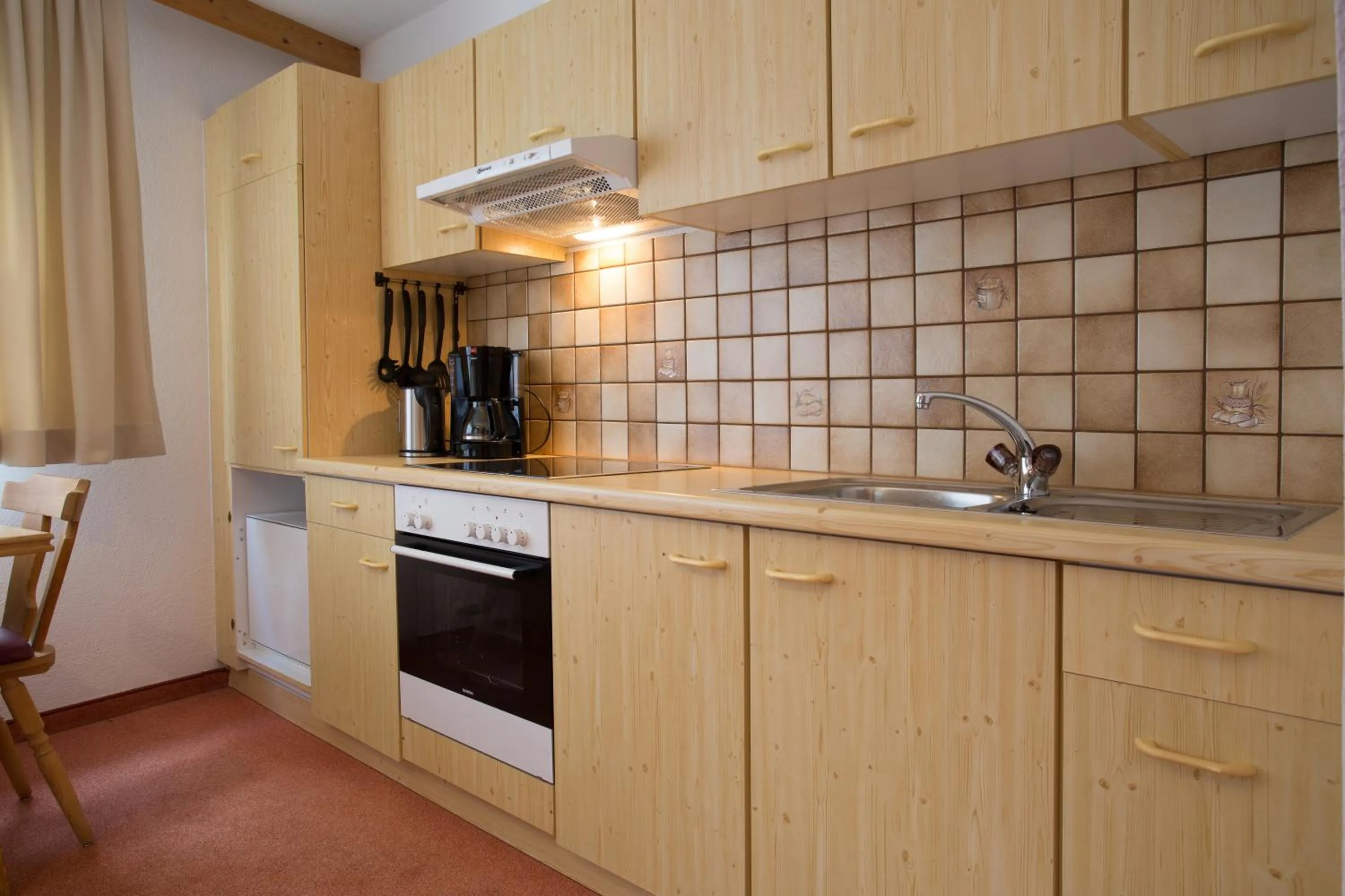 Coffee/tea facilities in Aparthotel Alpin Life