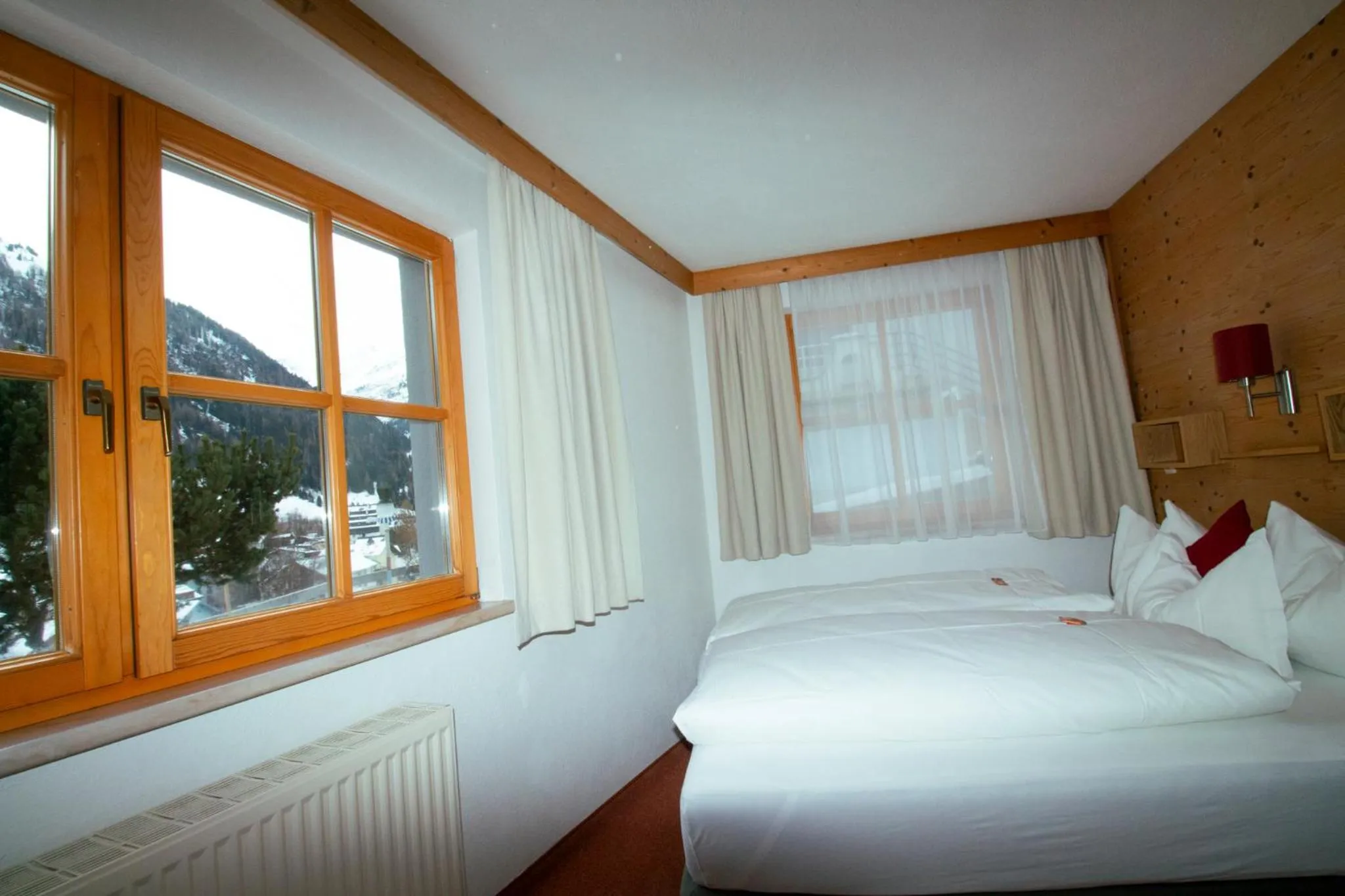 Bed in Aparthotel Alpin Life