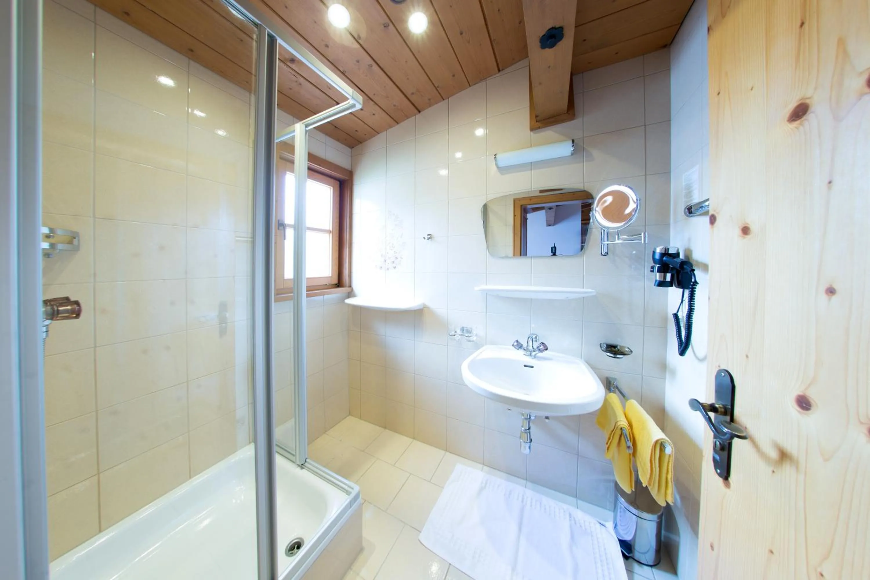 Bathroom in Aparthotel Alpin Life