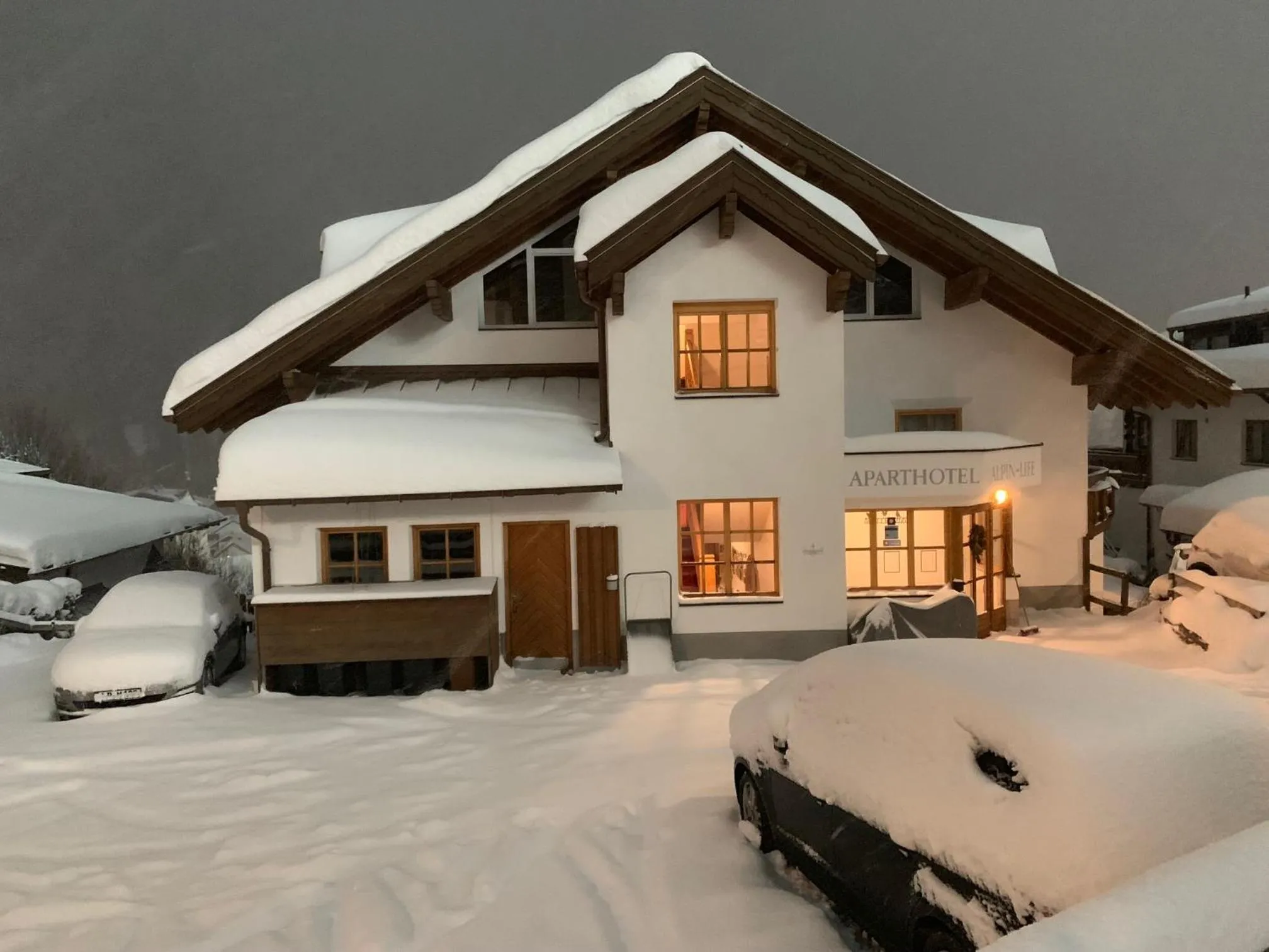 Property building in Aparthotel Alpin Life