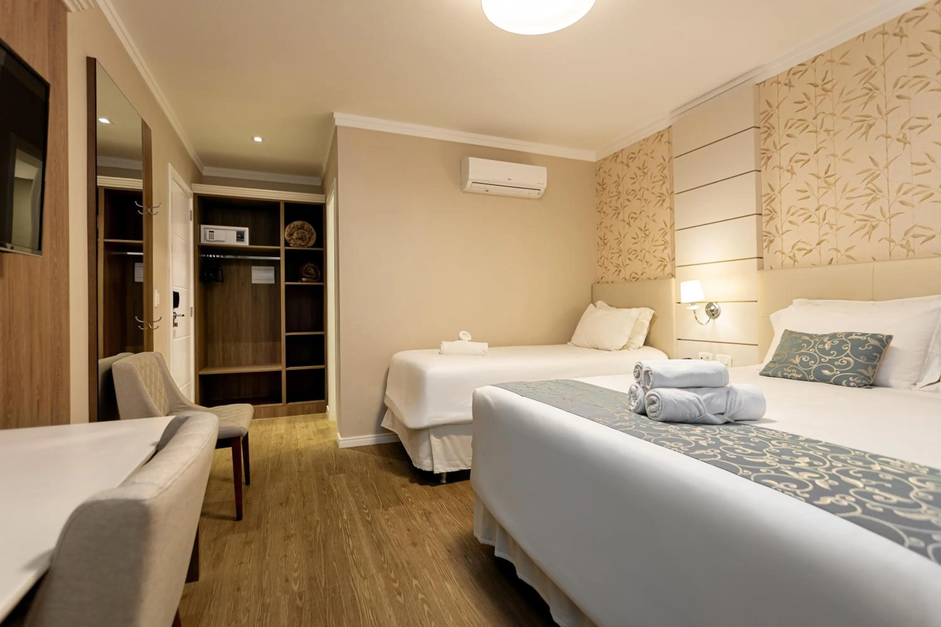 Bed in Hotel Jardins da Colina