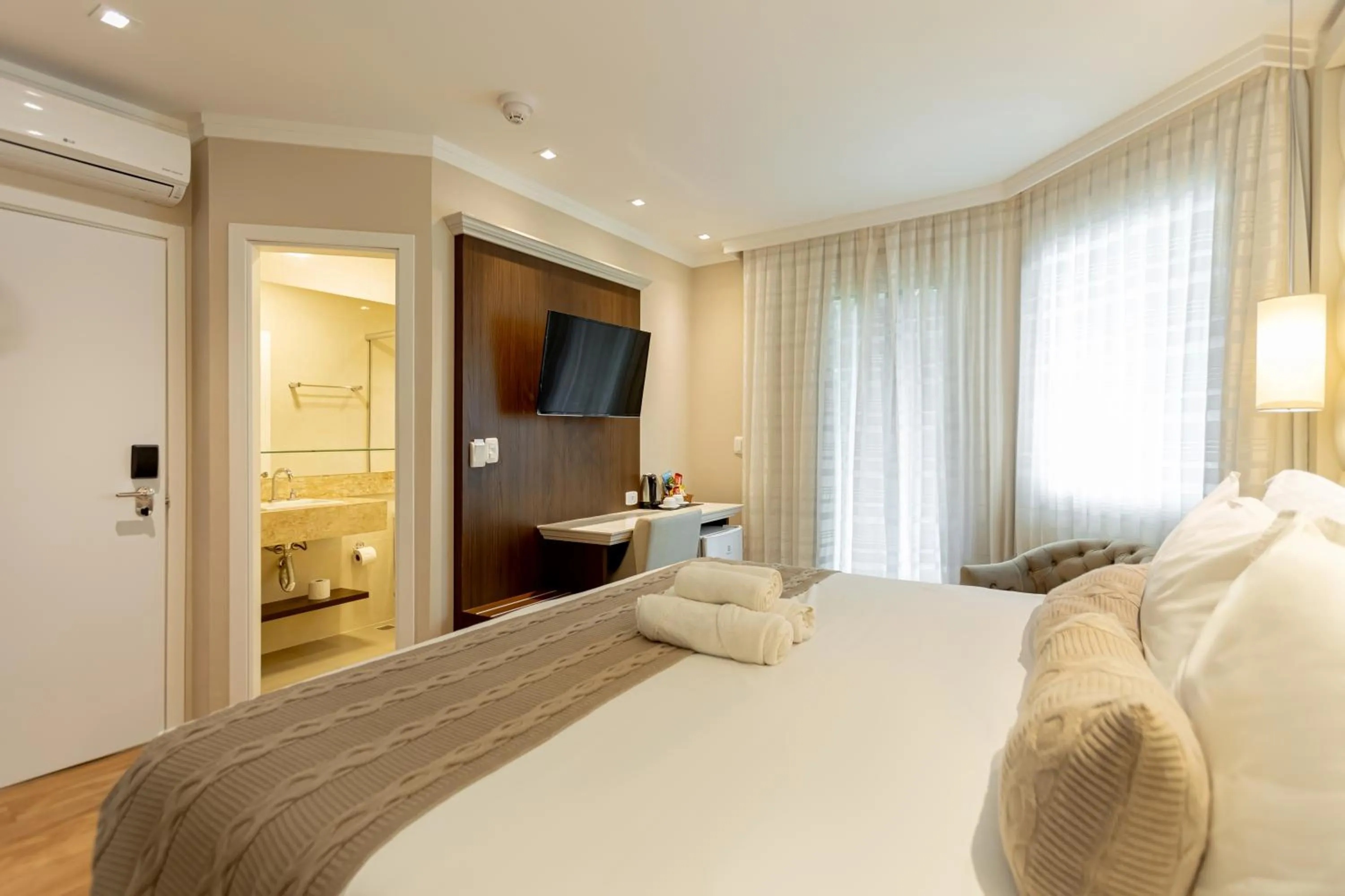 Bed in Hotel Jardins da Colina