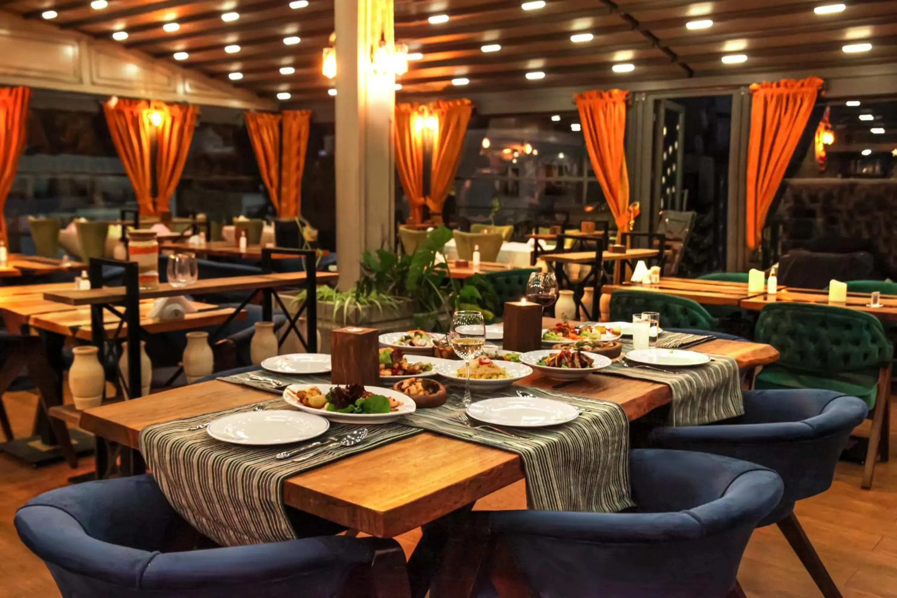 Restaurant/places to eat in Hotel Ephesus Istanbul Restaurant/places to eat in Hotel Ephesus Istanbul