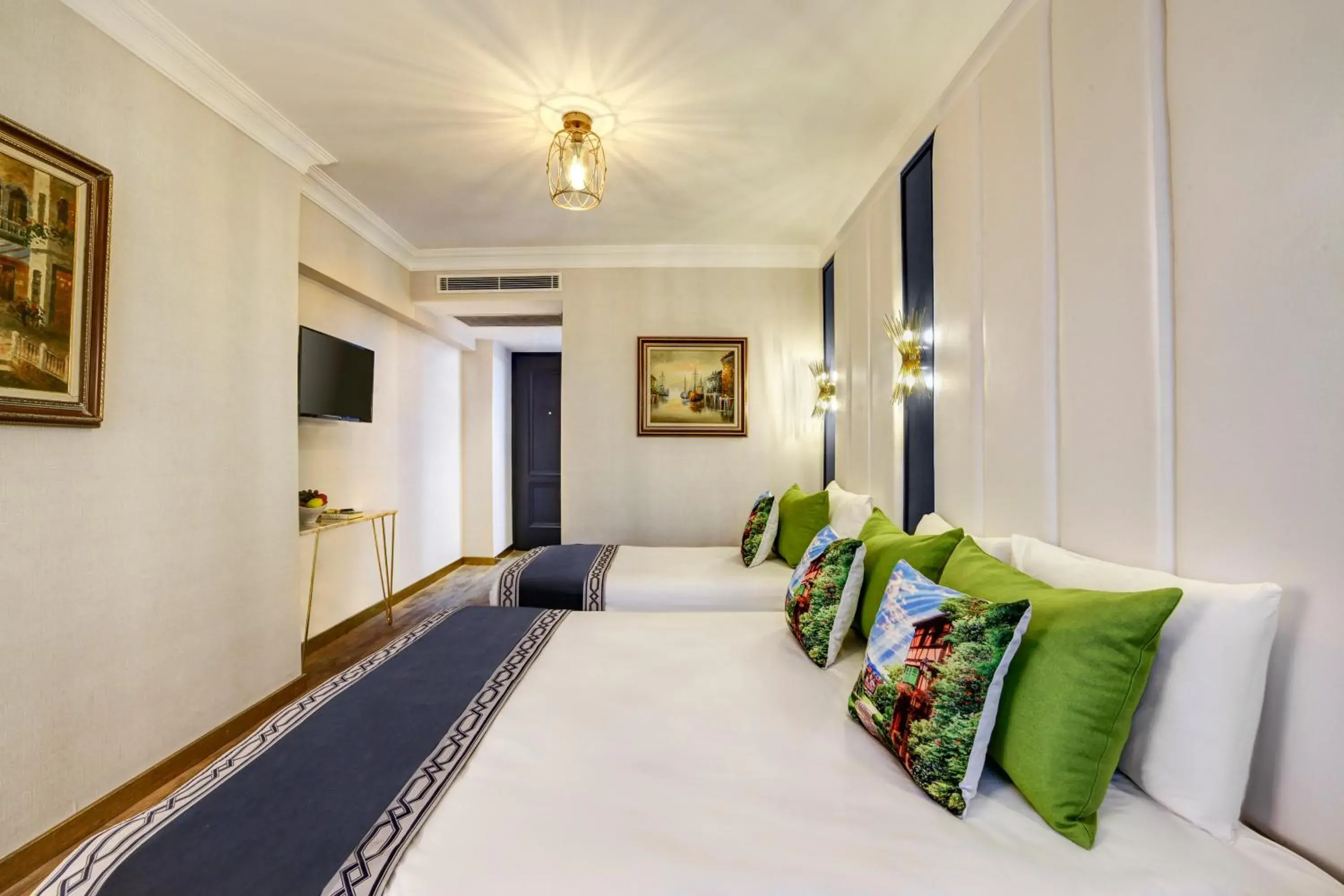 Bed in Hotel Ephesus Istanbul Bed in Hotel Ephesus Istanbul