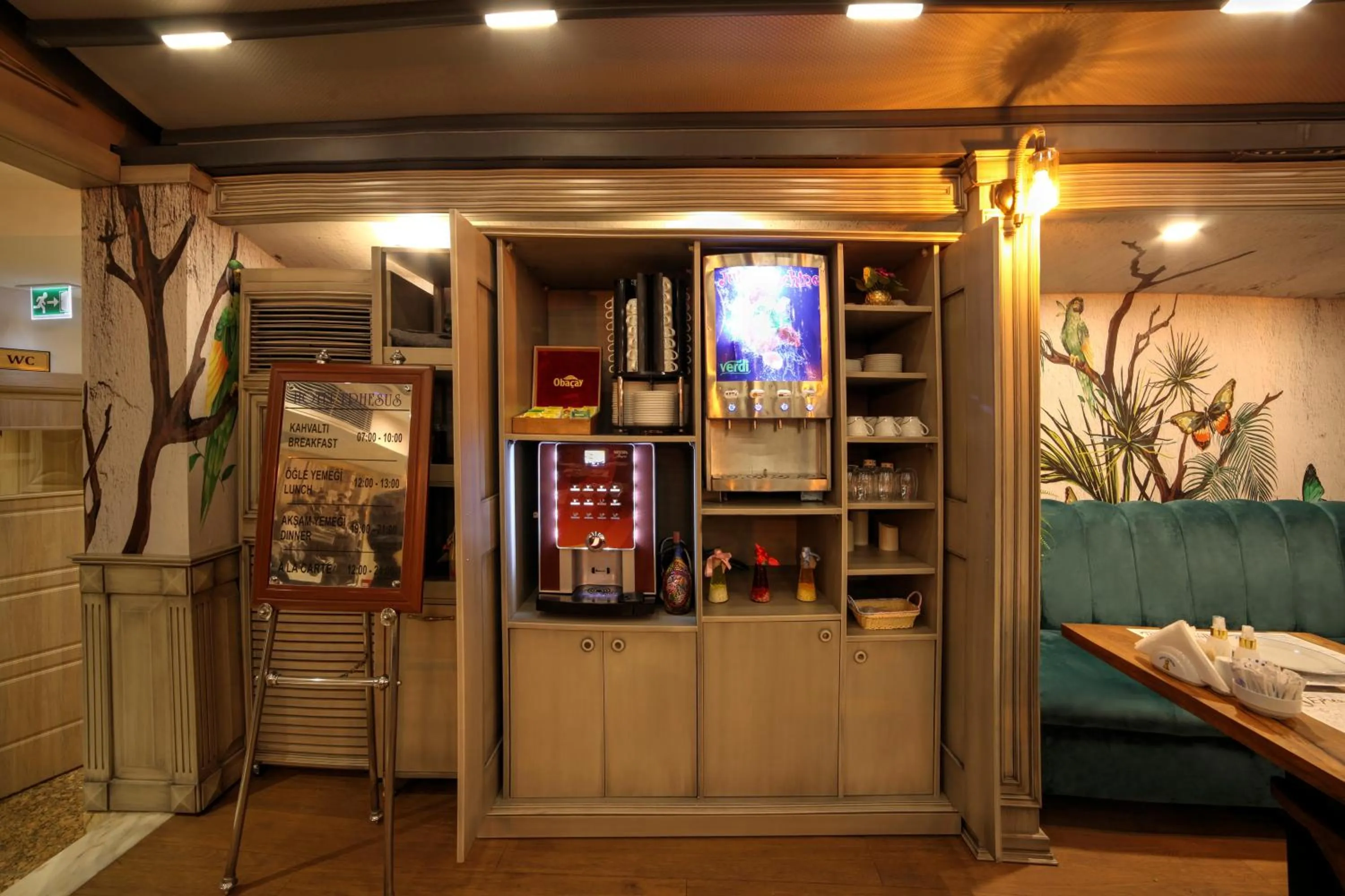 Restaurant/places to eat in Hotel Ephesus Istanbul